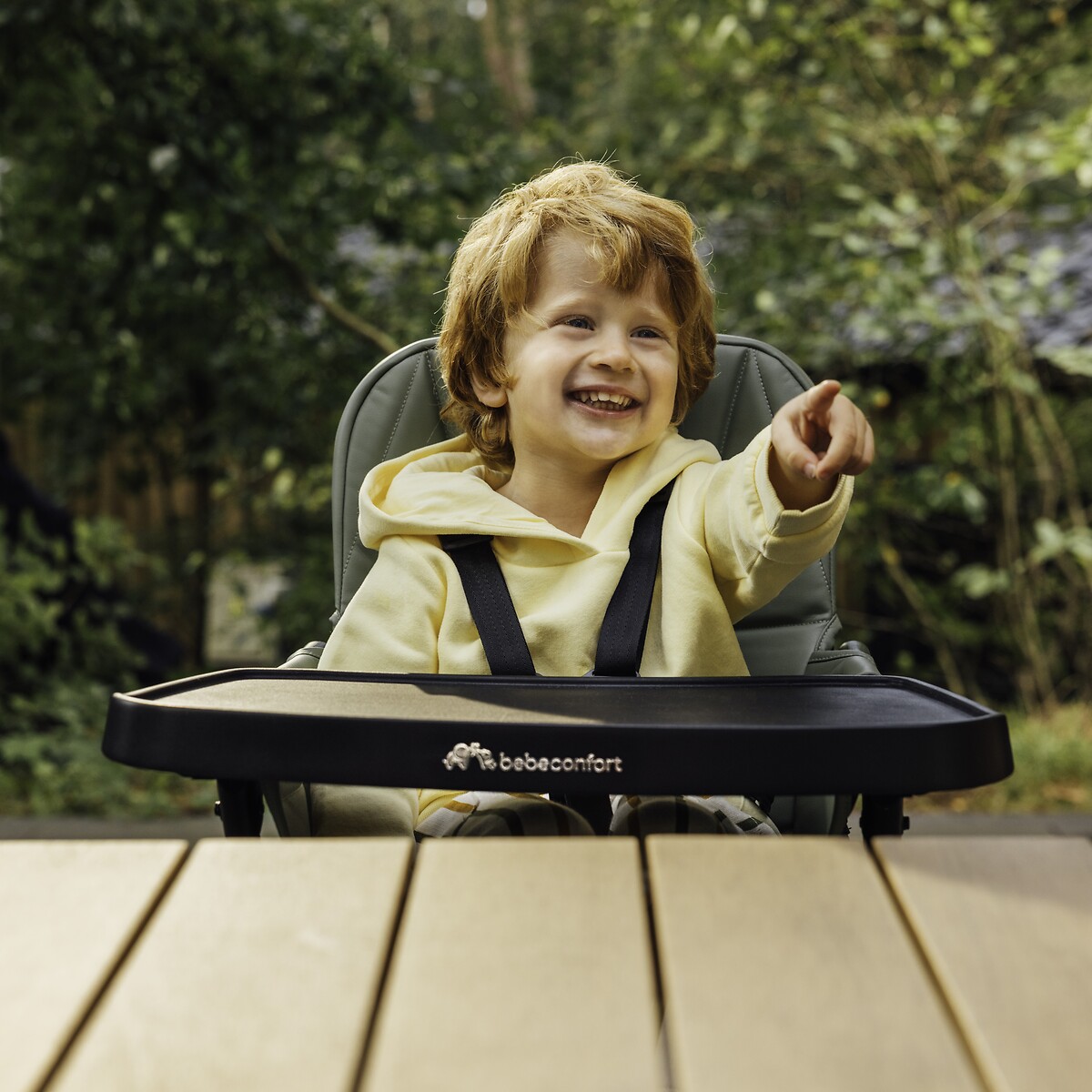 Chaise haute bébé Lily, ultra compacte et légère vert, BEBECONFORT