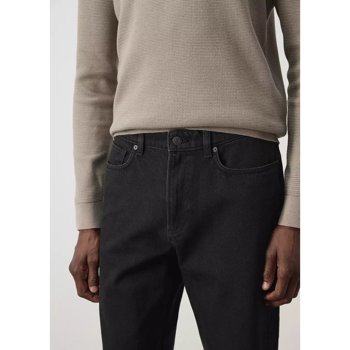 Jean Sammy court coupe carotte black denim, MANGO MAN