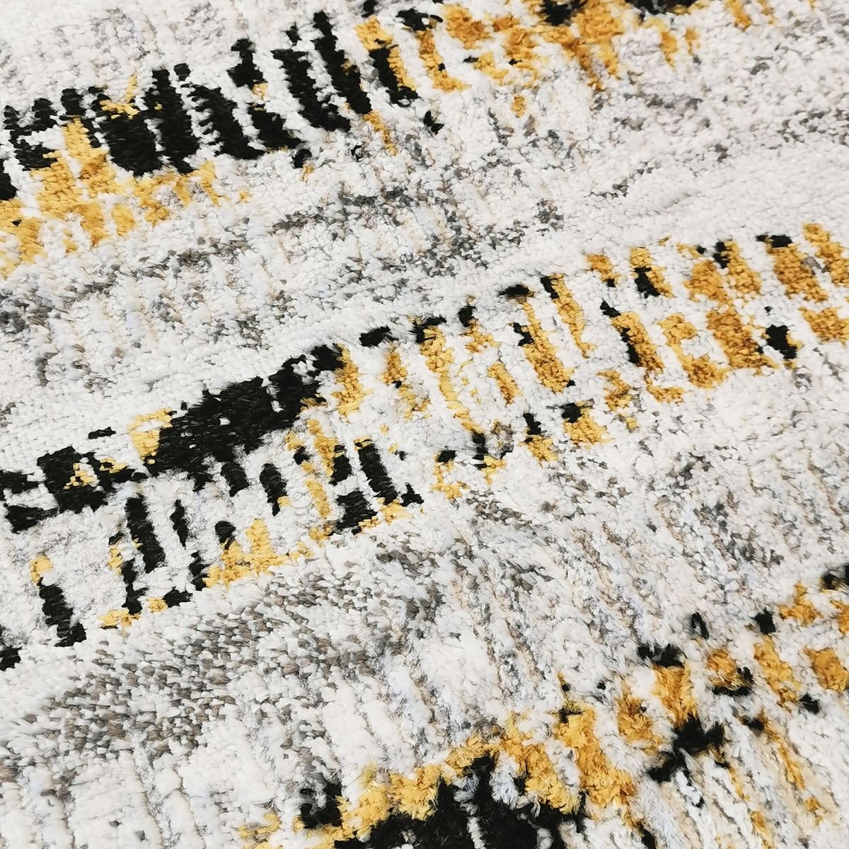 Tapis abstrait moderne MEDIANE STRIES gris-jaune, THE DECO FACTORY