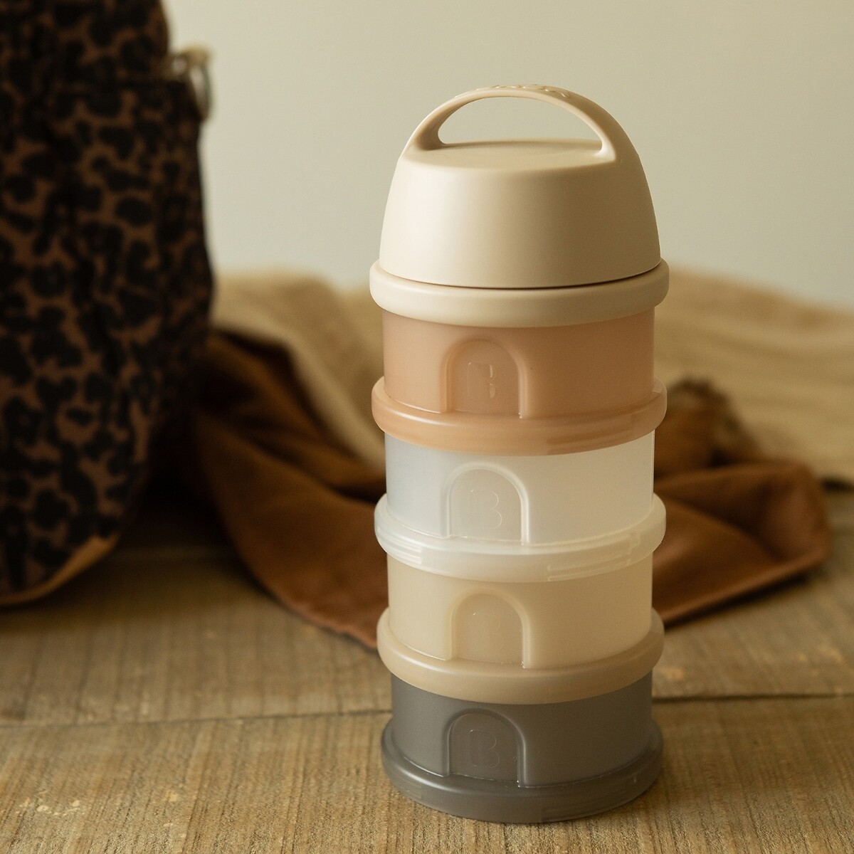 Boîte doseuse de lait pour bébé clay, BEABA