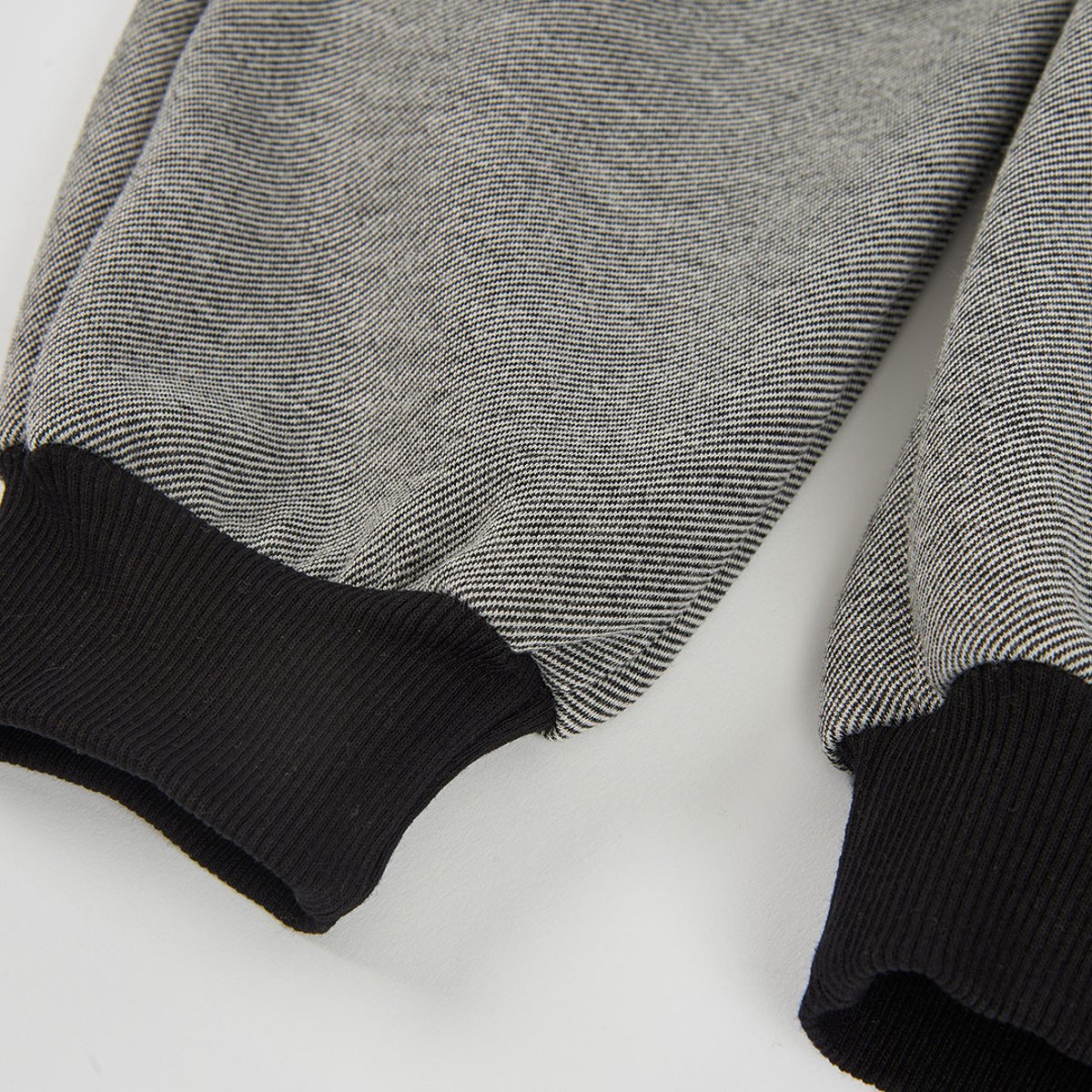 Pantalon garçon en maille avec poches zippées noir, BOBOLI