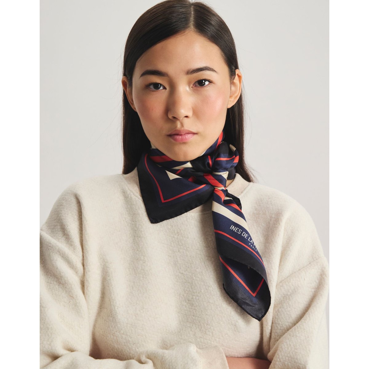 Foulard Lewis en soie rouge, INES DE LA FRESSANGE PARIS