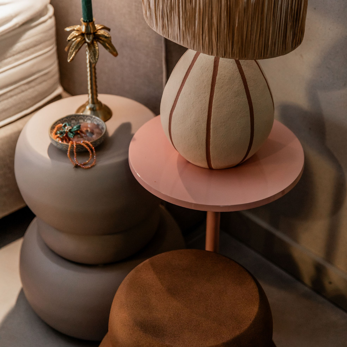 Table d'appoint ZEA blanc cassé, MICA DECORATIONS