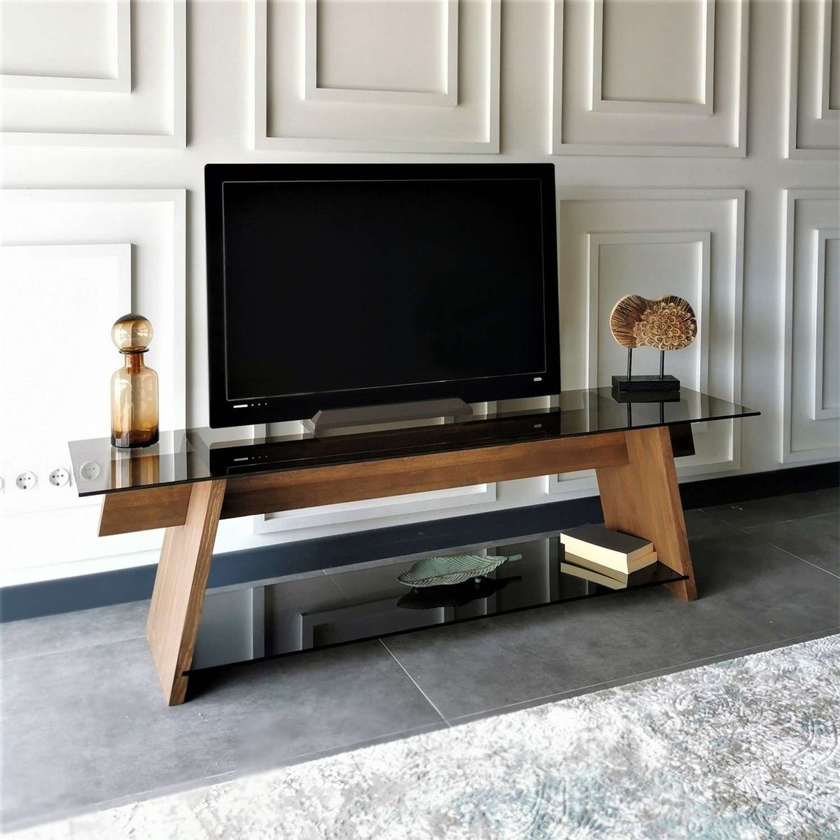 Meuble TV 1 étagère de rangement en verre et bois massif LUSTRELLE marron, TOILINUX