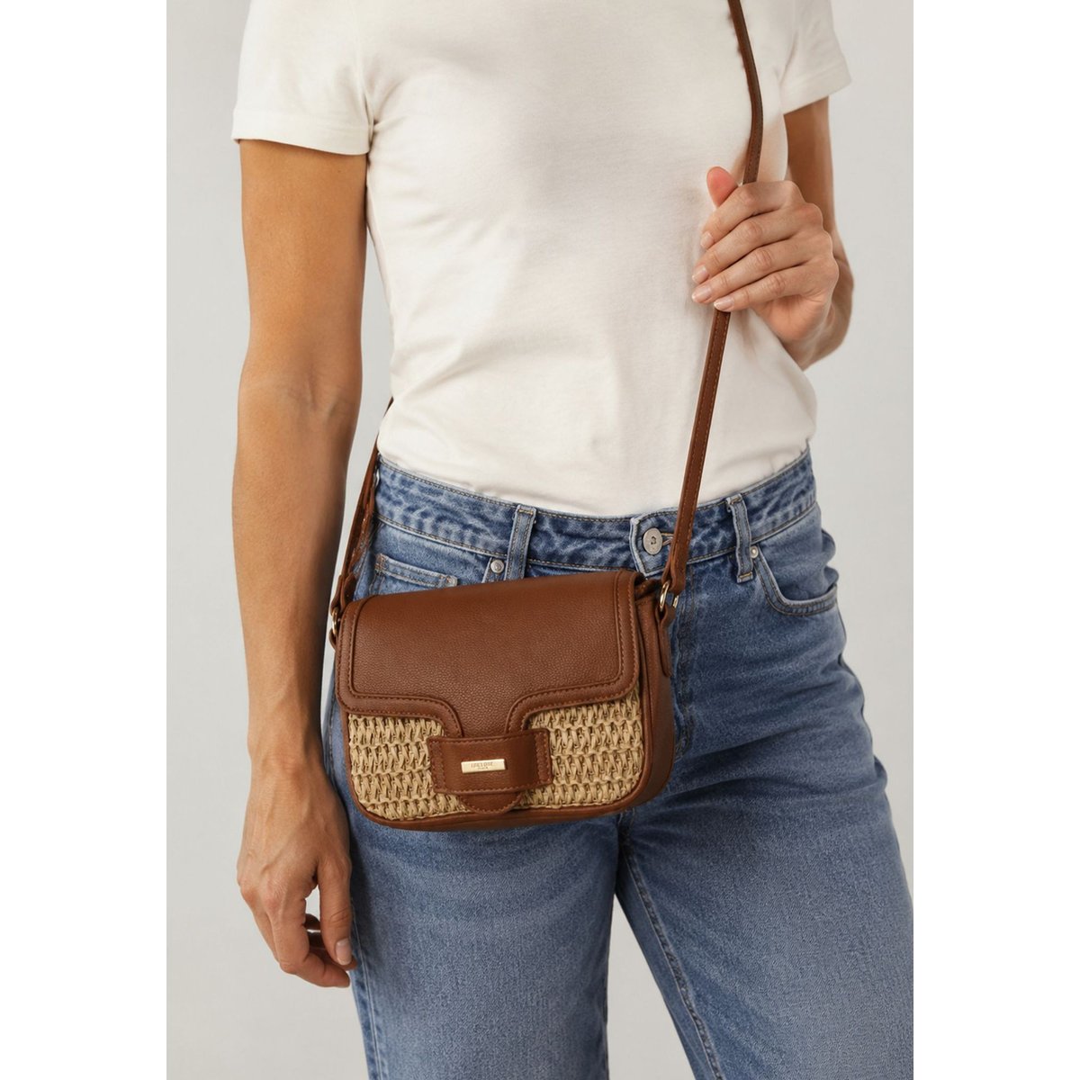 Sac bandoulière bags en papier tressé BAGS camel, DEELUXE