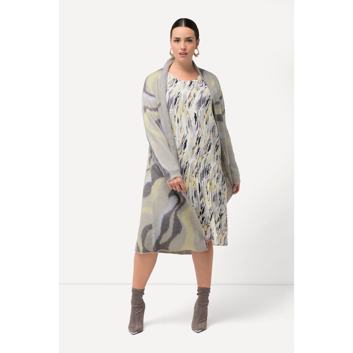 Cardigan long et ouvert, en maille Jacquard gris clair, ULLA POPKEN