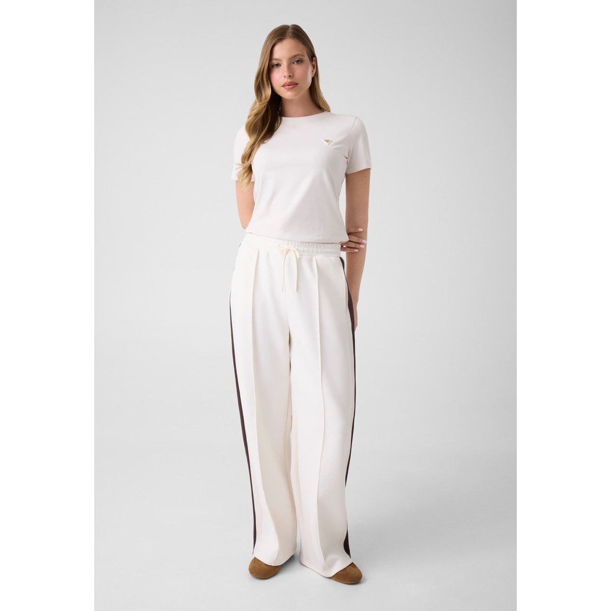 T-Shirt Oversized beige, GUESS