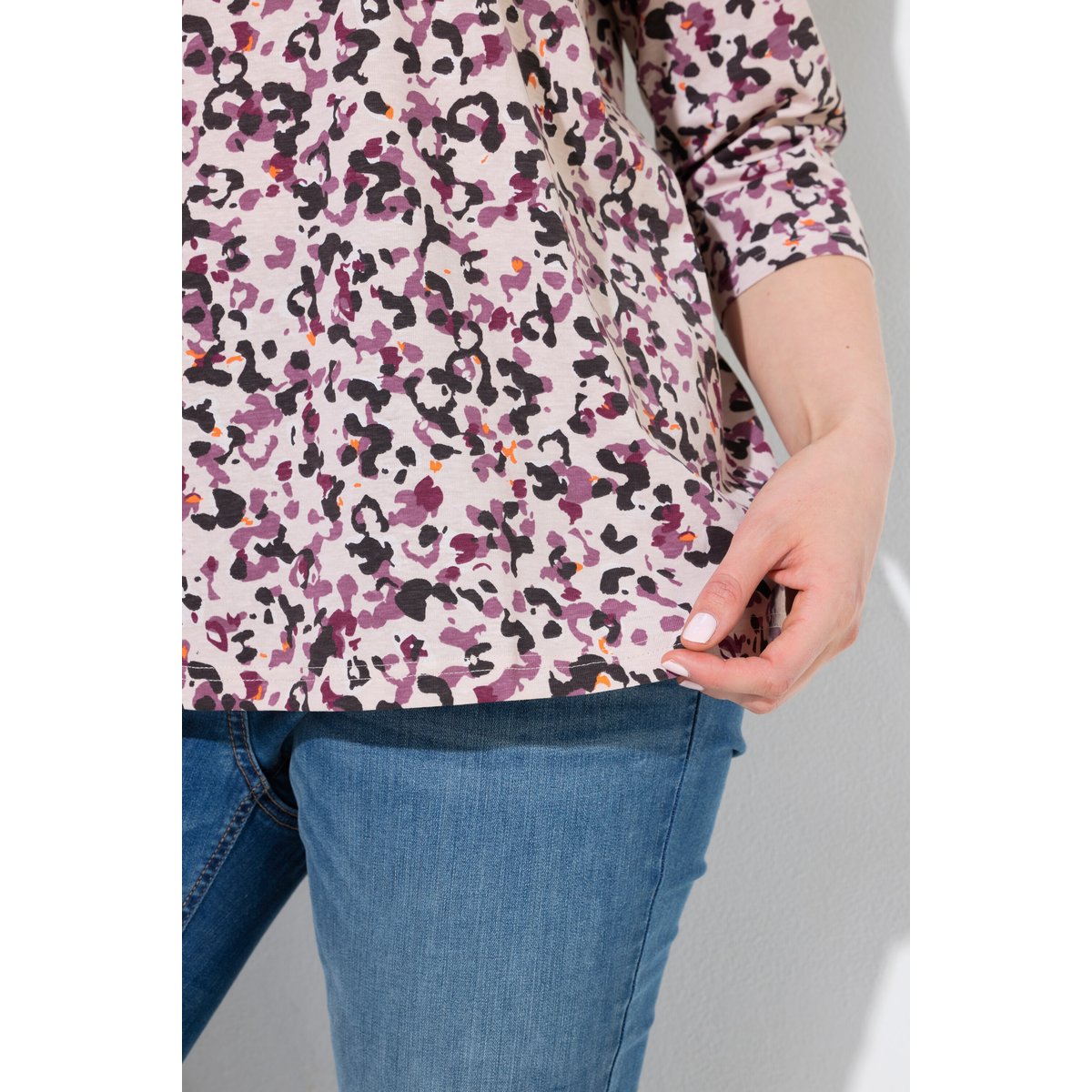 T-shirt motif léopard. décolleté rond lin, ULLA POPKEN