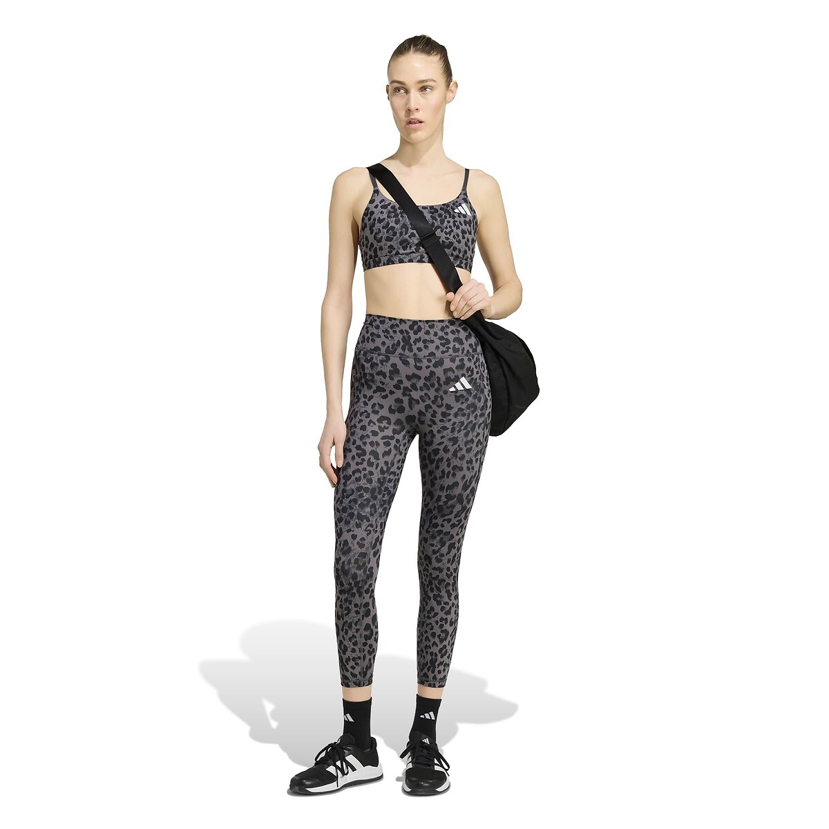 Brassière de sport imprimé léopard imprimé léopard/gris, adidas Performance