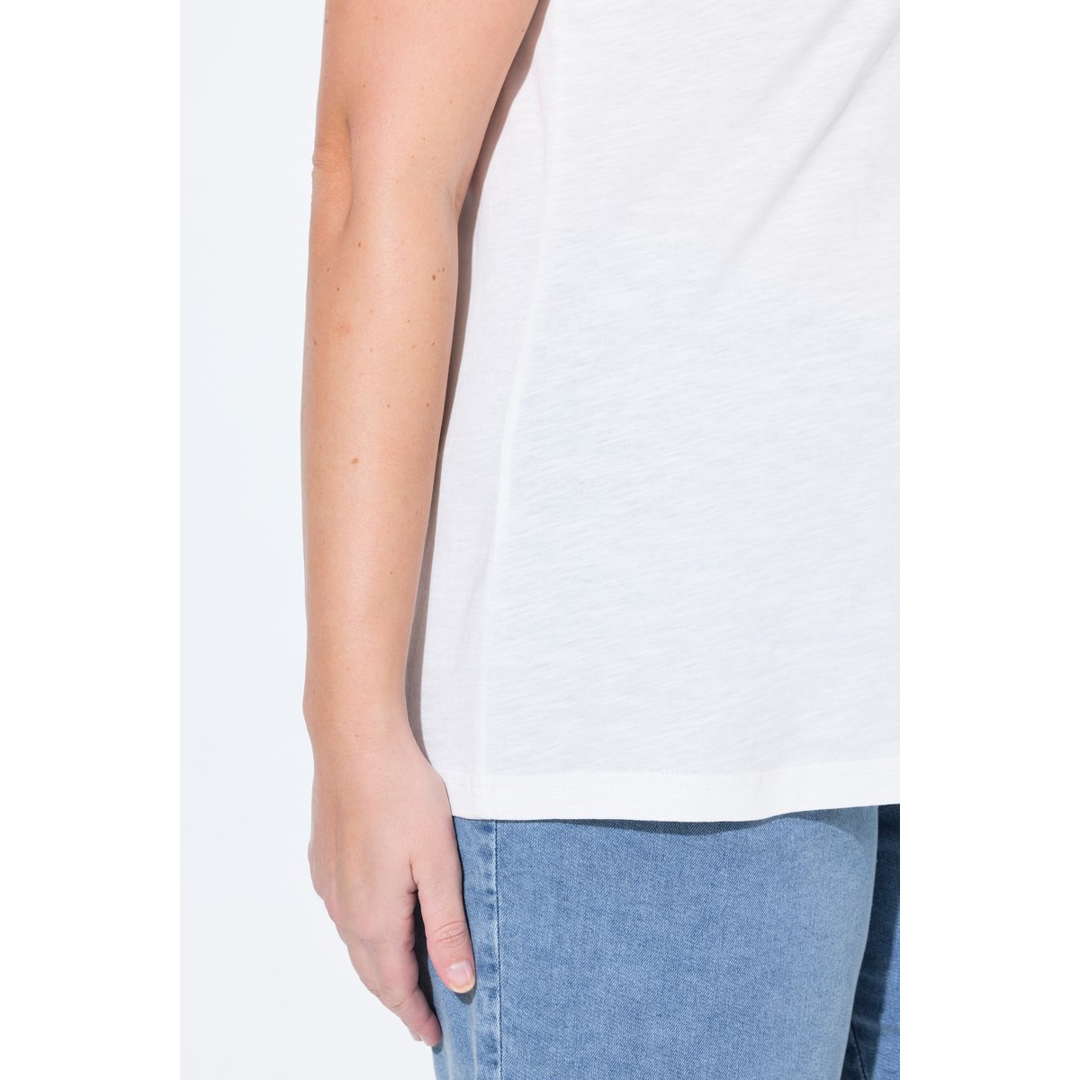 T-shirt, broderie coquelicot, col rond blanc cassé, ULLA POPKEN