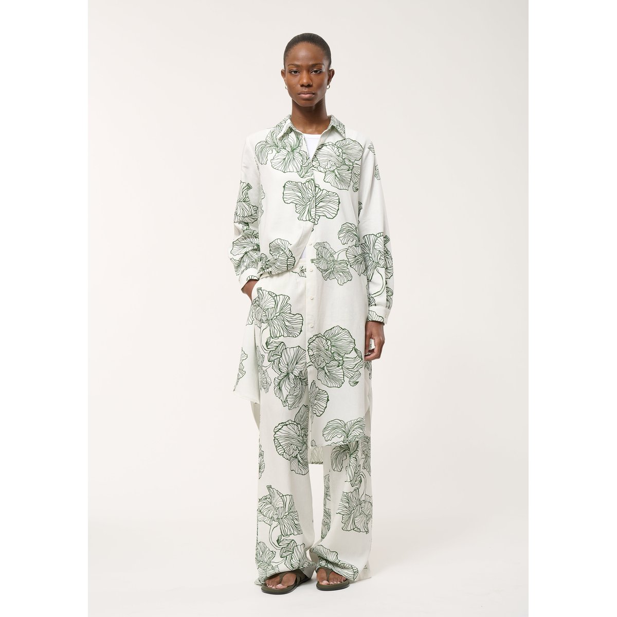 Robe chemise imprimée off white/vert mousse, HUMILITY