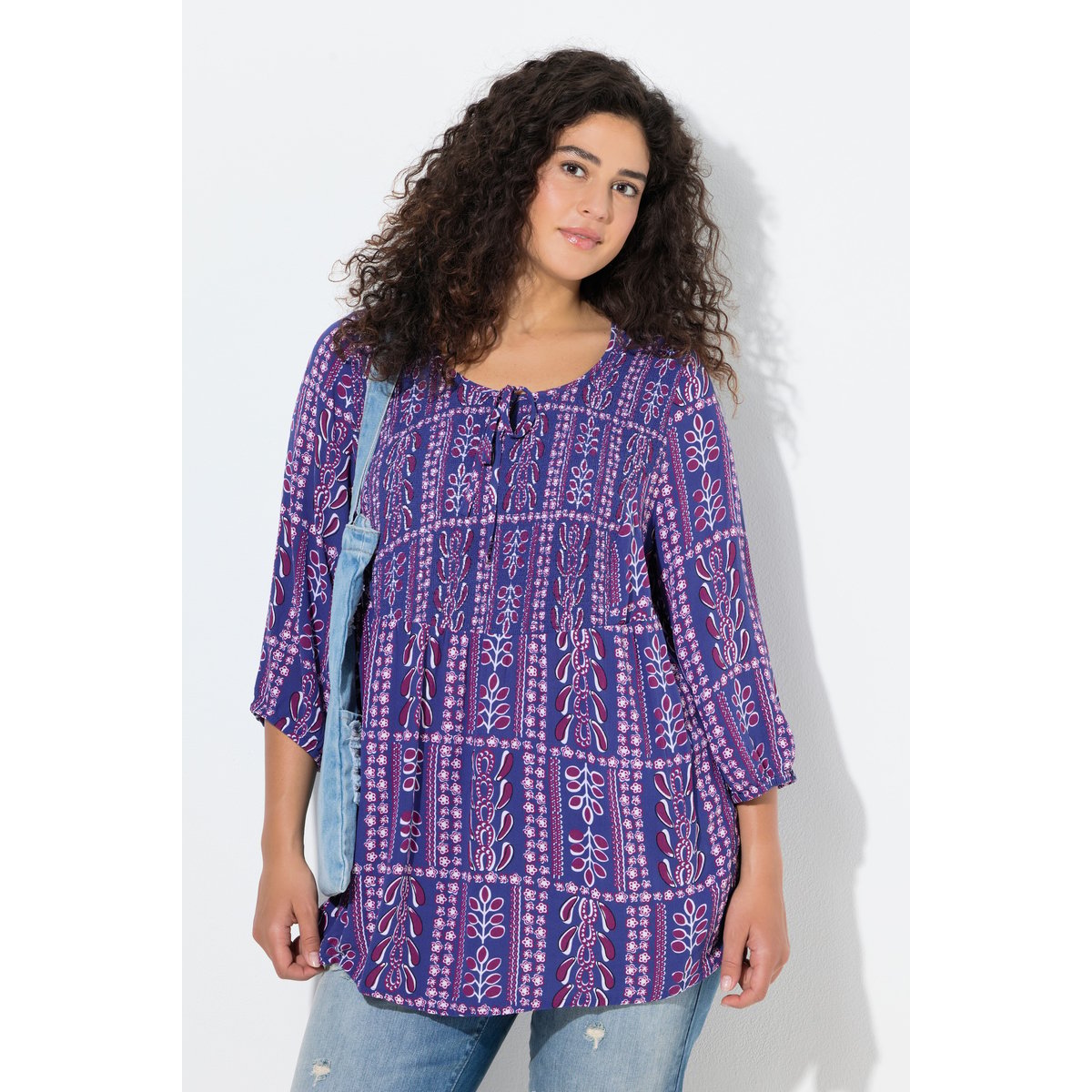 Blouse smockée à motif bleu foncé, ULLA POPKEN