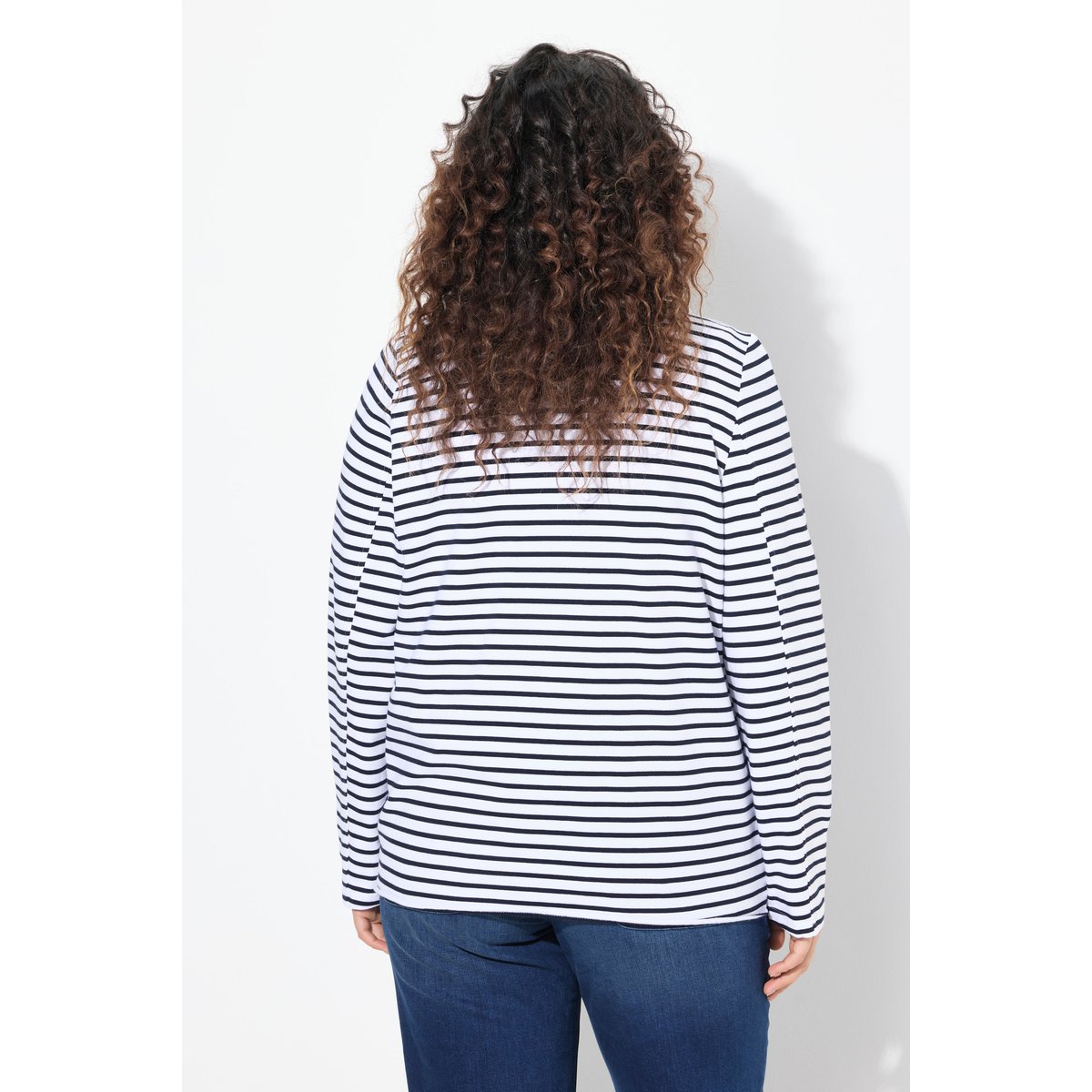 Blazer en jersey. Manches longues et col blanc neige, ULLA POPKEN