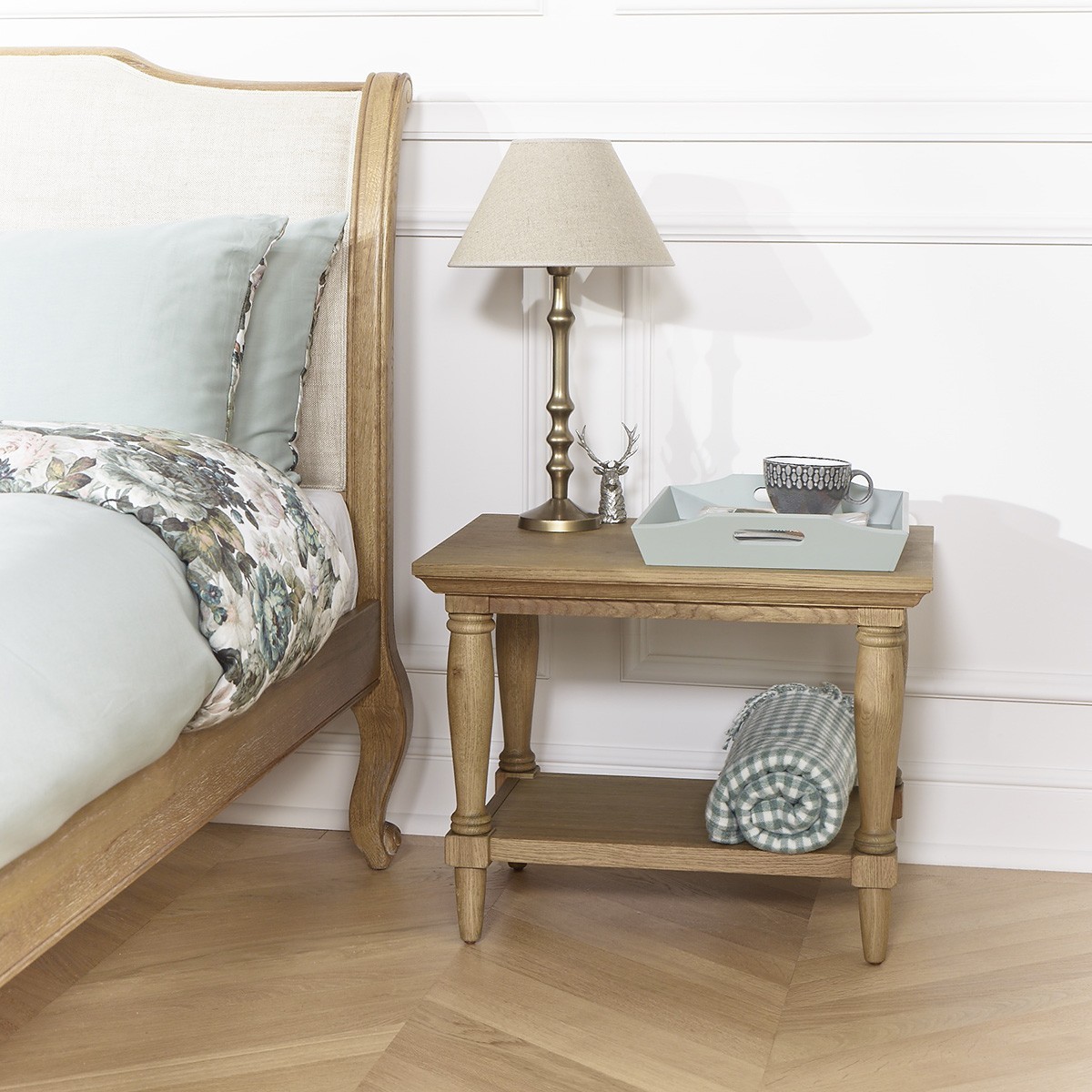 Guéridon style shabby chic en chêne EDINBURGH marron, ROBIN DES BOIS