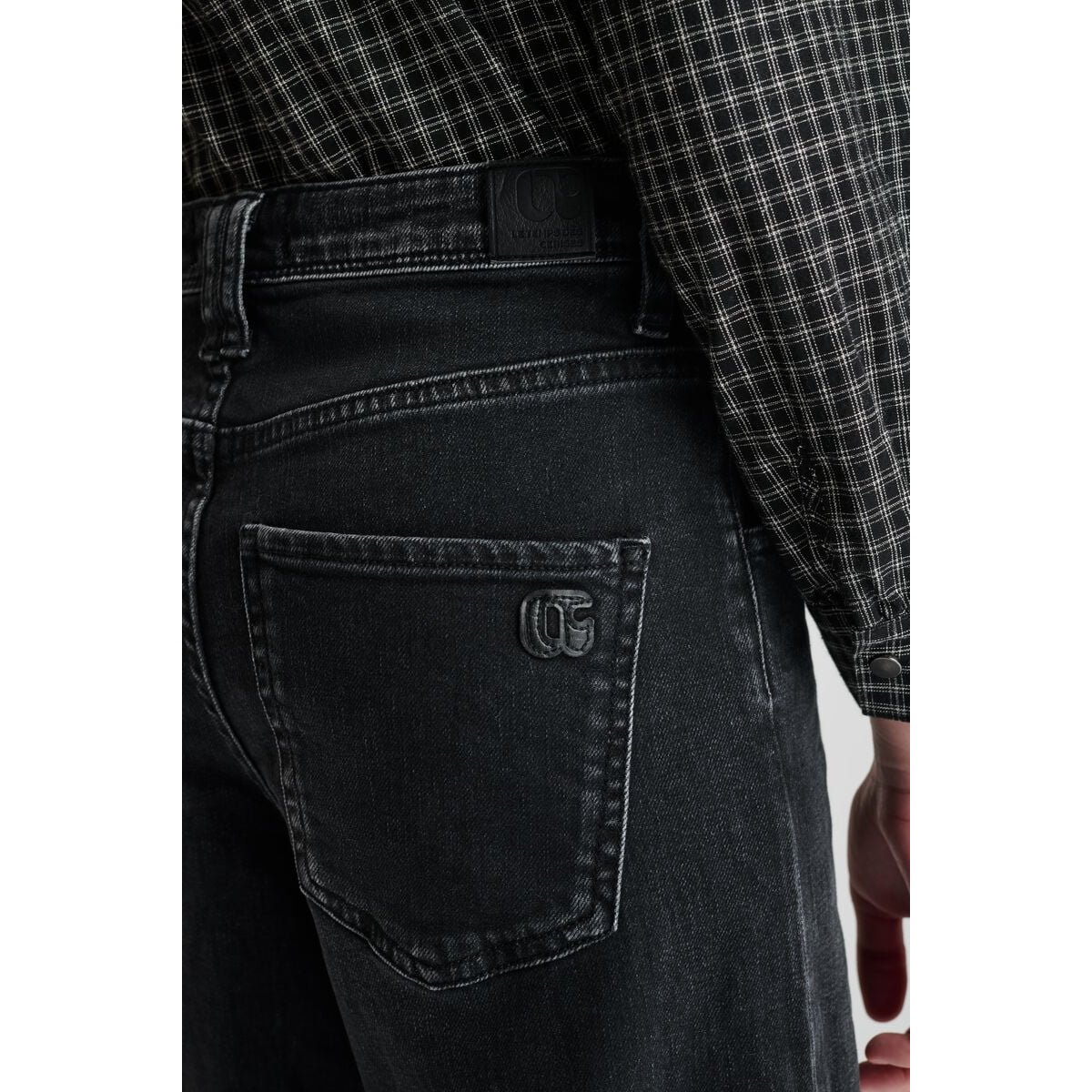 Jeans droite REVERS, longueur 34 black / black, LE TEMPS DES CERISES