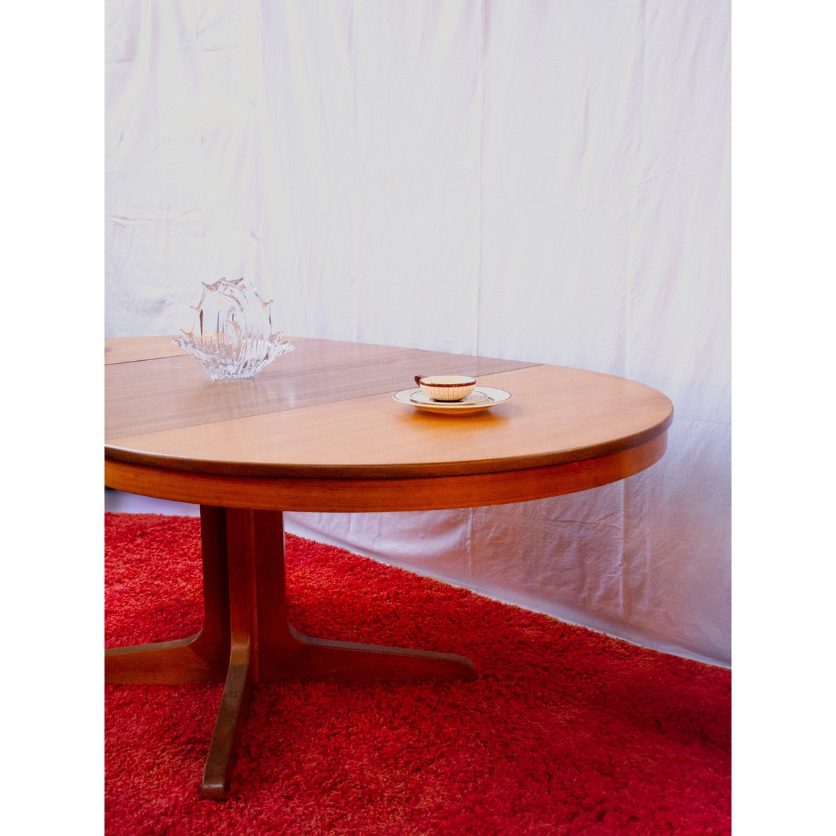 Table à manger ronde en teck Karla N°1310 - Bon état bois clair, DEBONGOUT