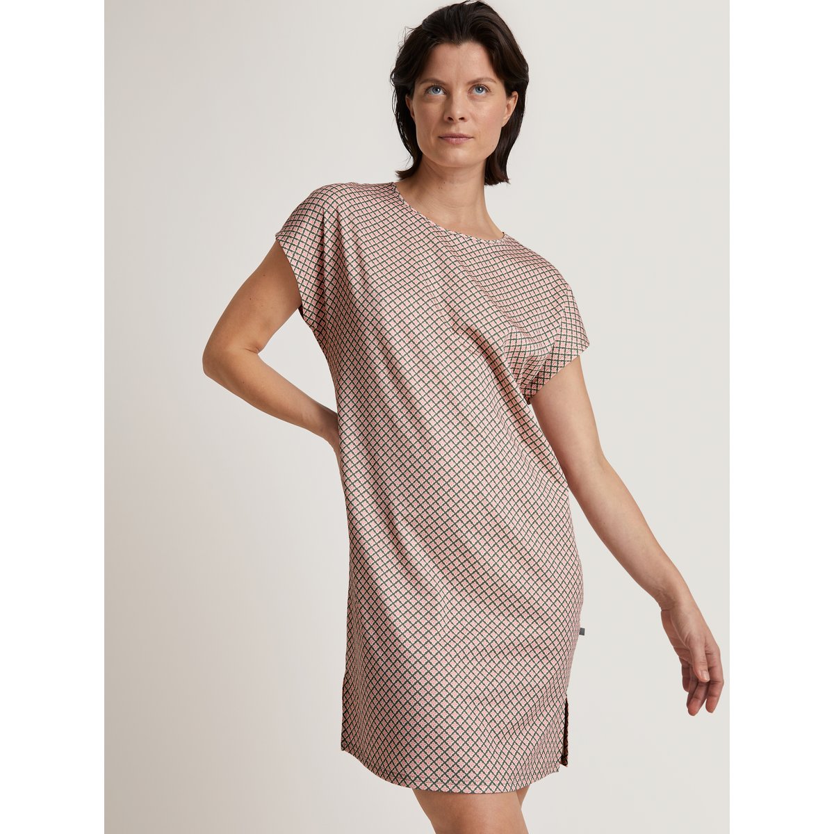 Chemise de nuit, longueur 90cm manches courtes Coton NIGHTWEAR XTRA vert laurier, CALIDA