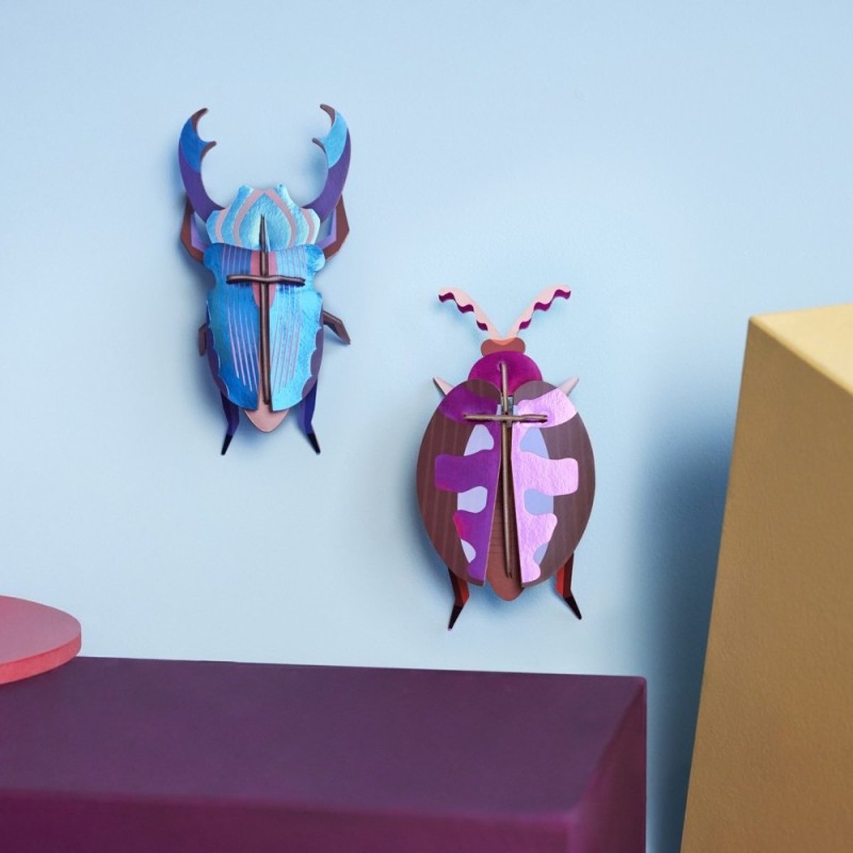 Petit scarabée décoration murale carton Lumen Beetle multicolore, STUDIO ROOF