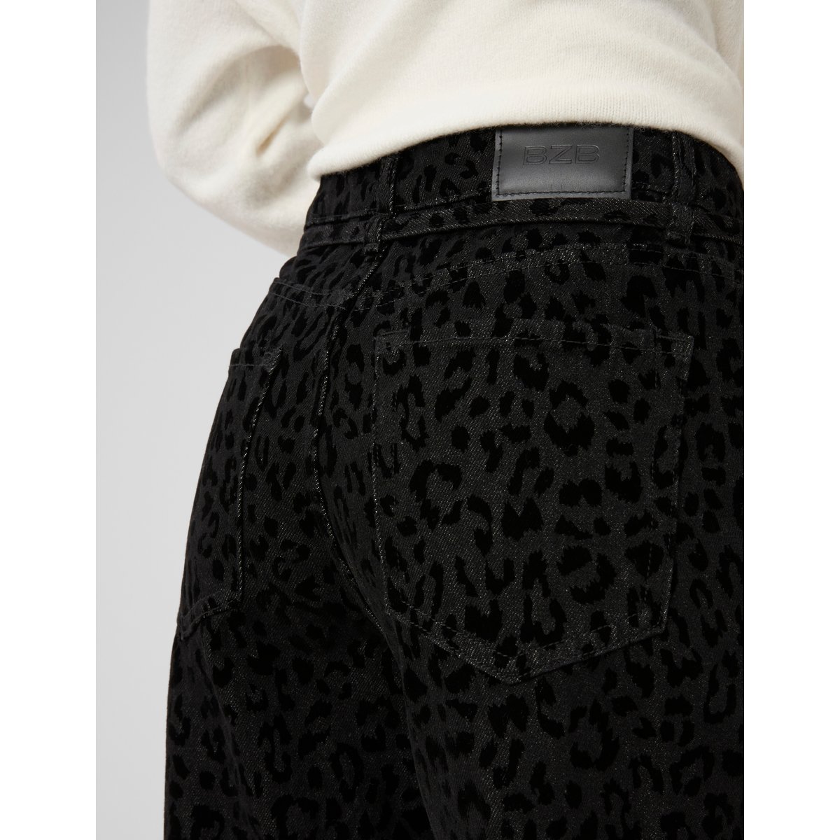 Pantalon imprimé coupe droite noir, BZB