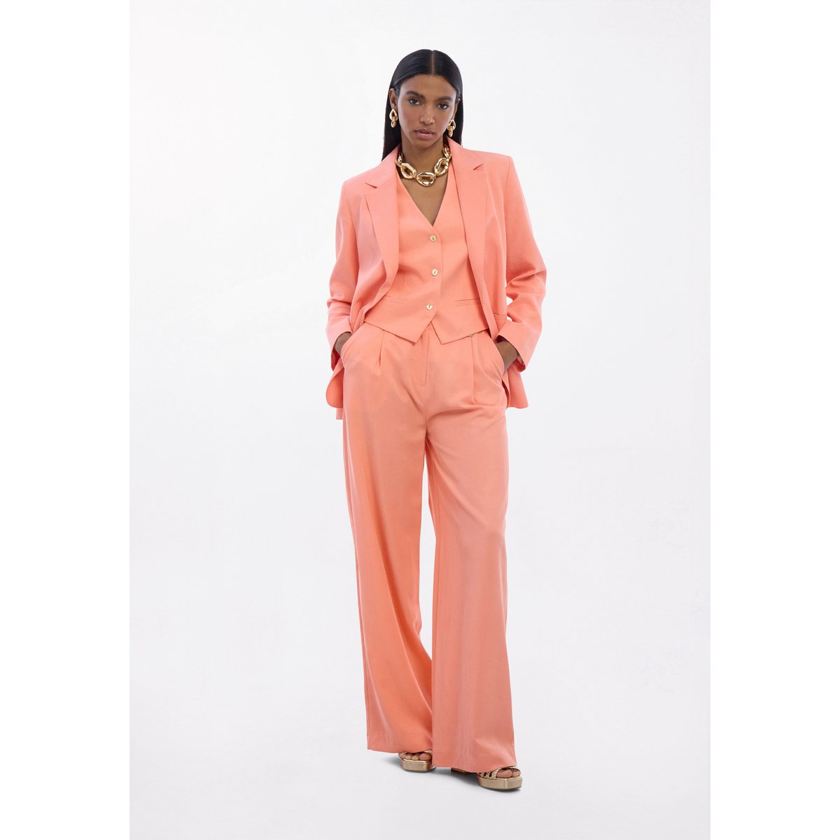 Pantalon palazzo à plis en lin mélangé corail, LOLA CASADEMUNT