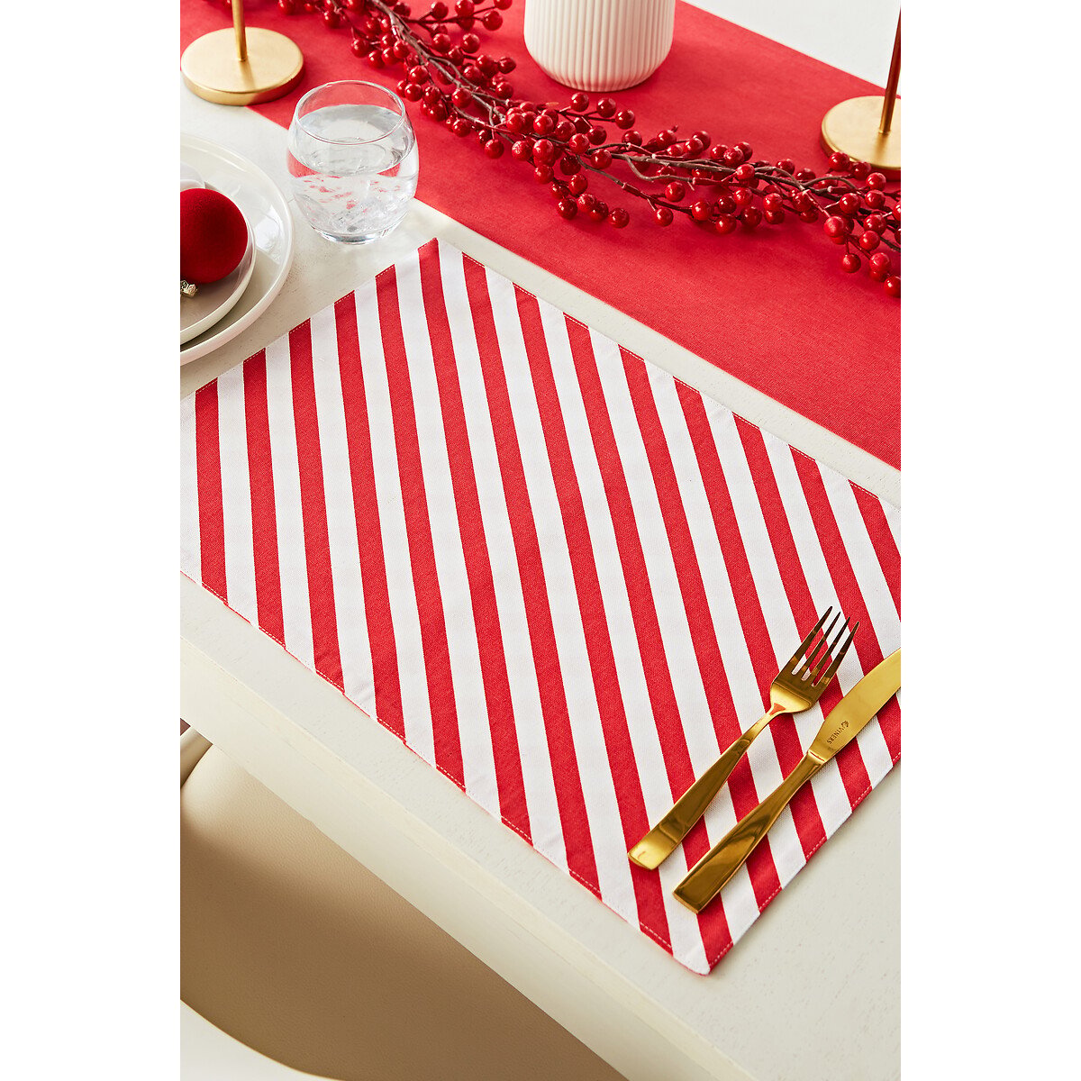 Set of 4 Christmas Candy Cane Placemats red, CATHERINE LANSFIELD