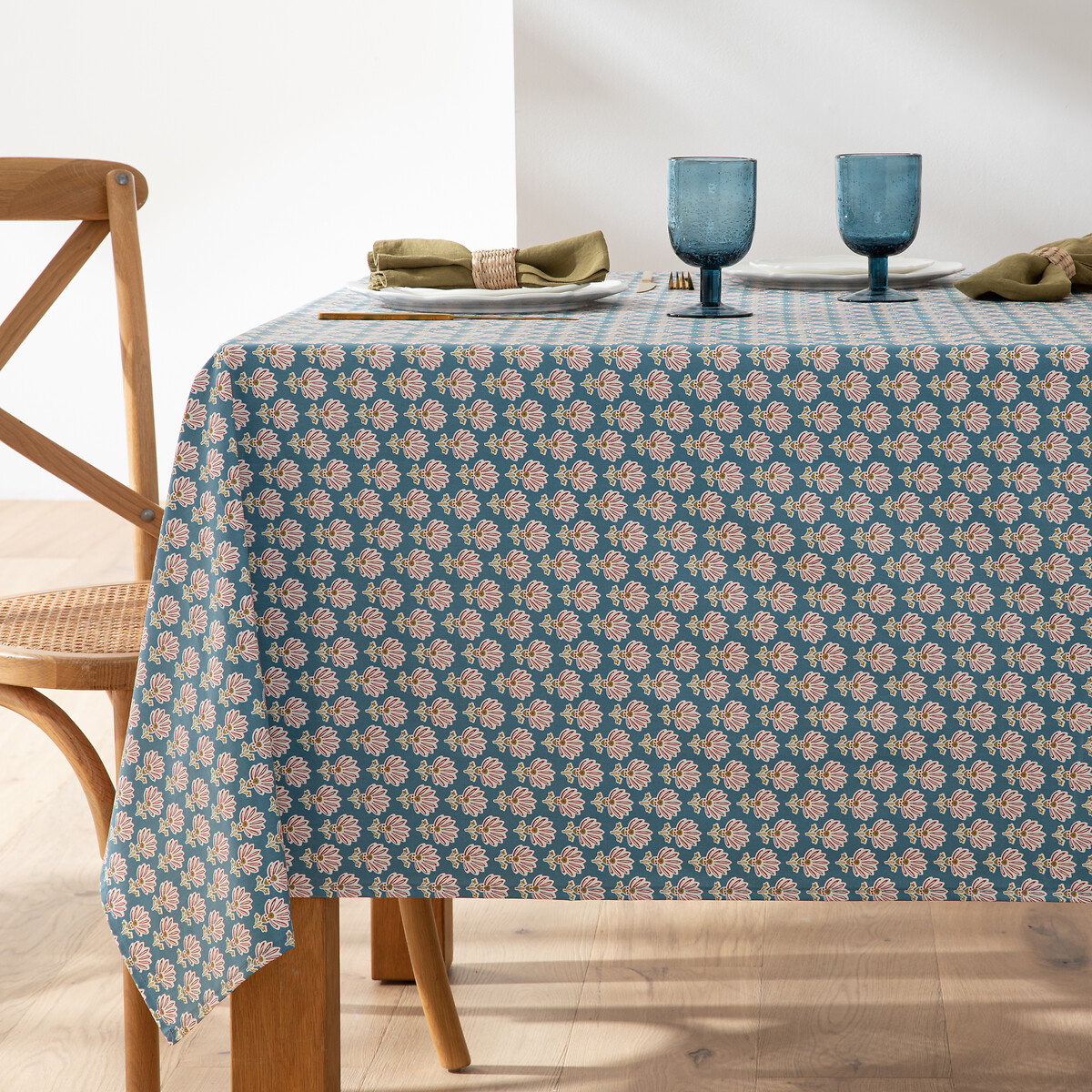 Nappe imprimée coton enduit Nadesha imprimé fond bleu, LA REDOUTE INTERIEURS