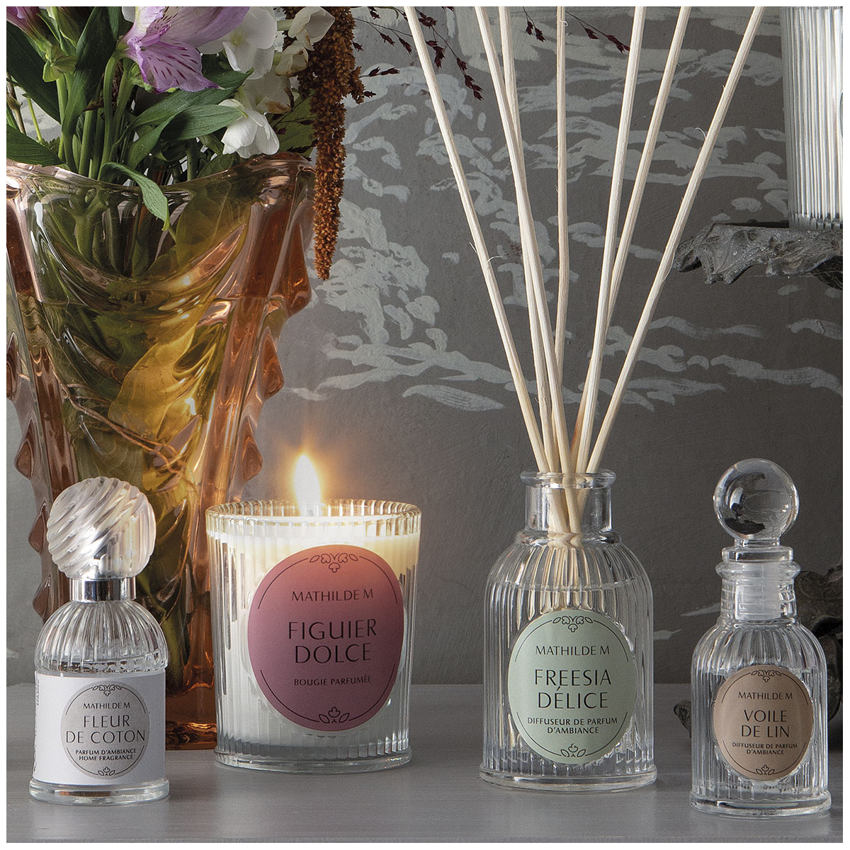 Bougie parfumée 145 g - Fleur de Thé blanc, MATHILDE M