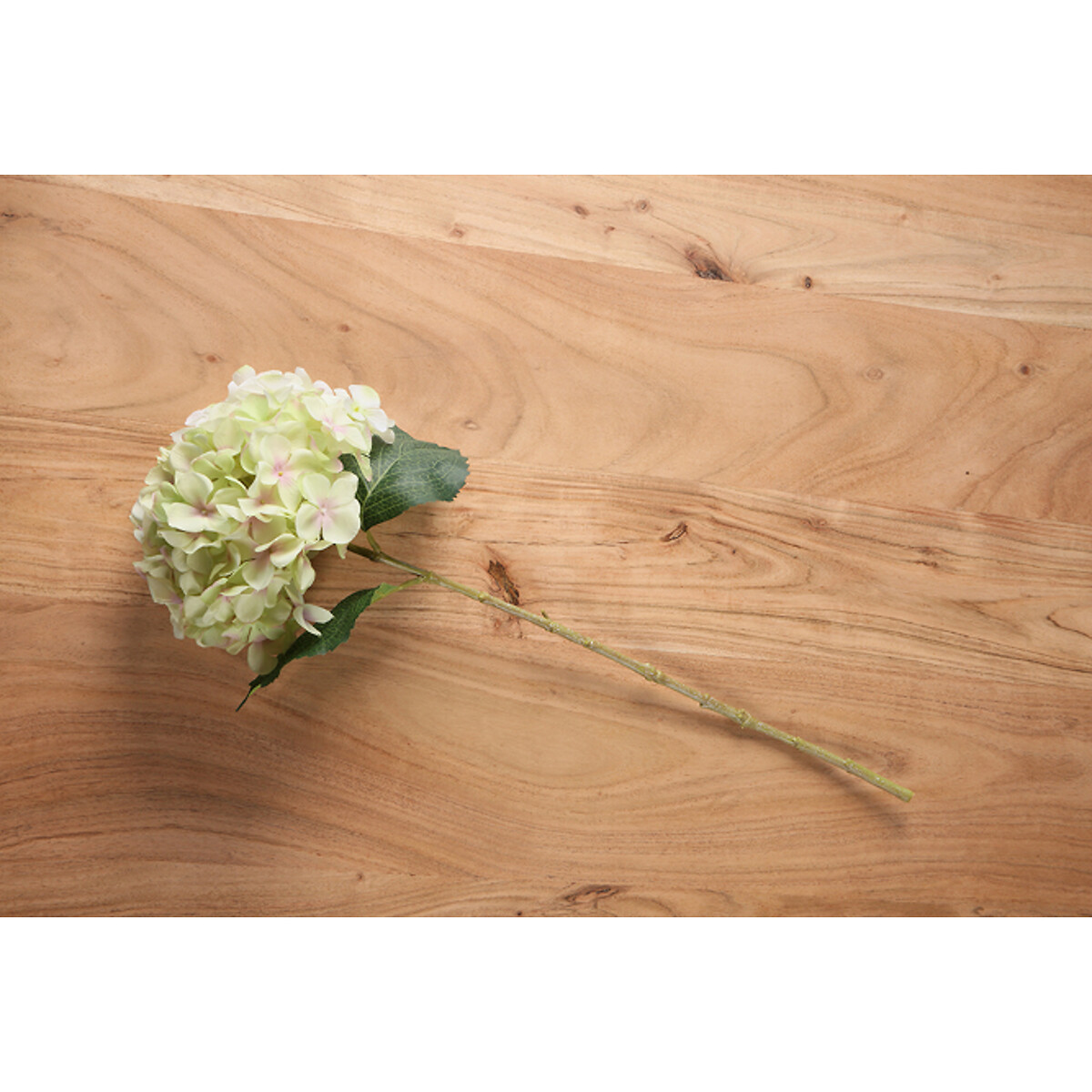 Pack of 3 Artificial Green Hydrangea Stems white/green, SO'HOME