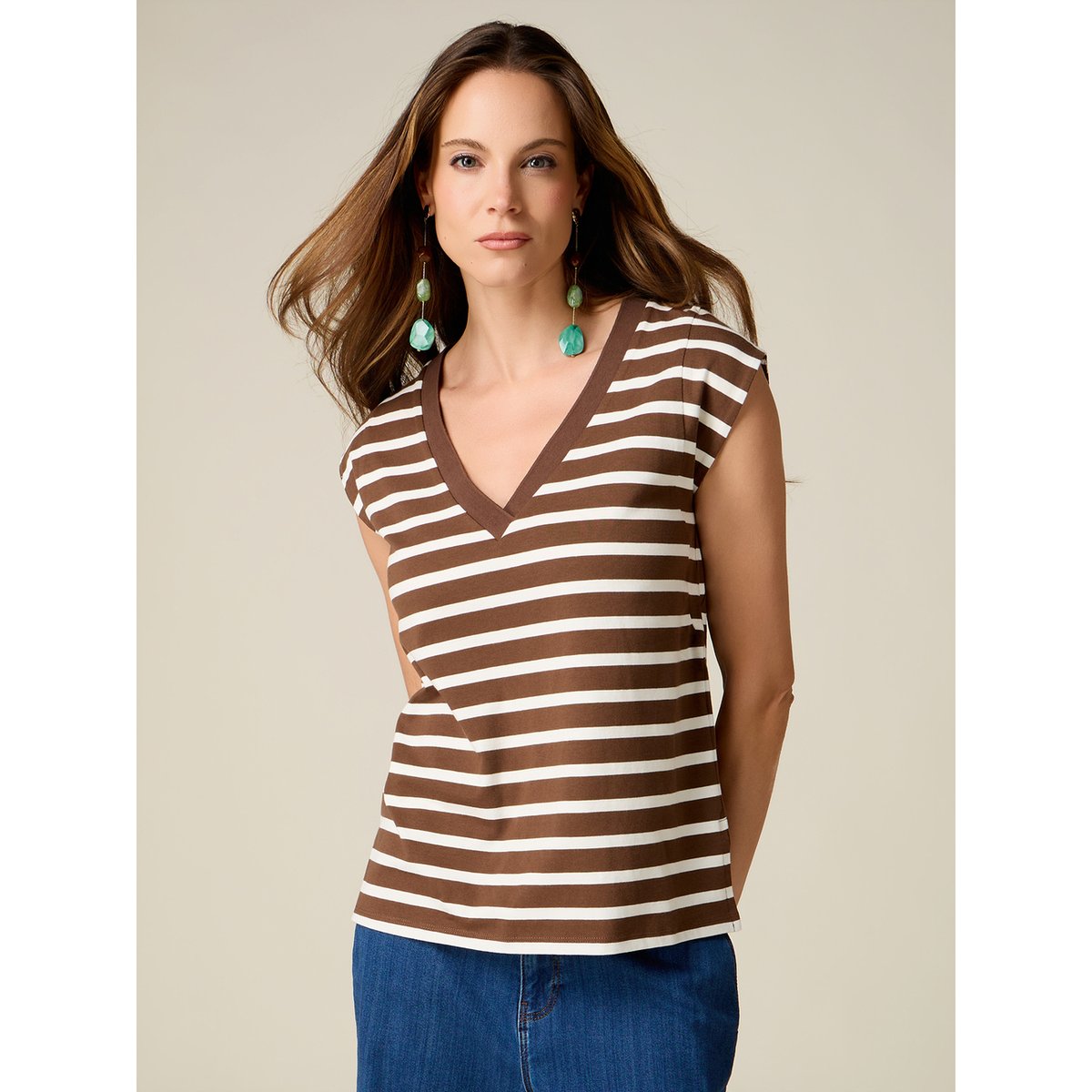 Striped V-neck T-shirt marron, OLTRE