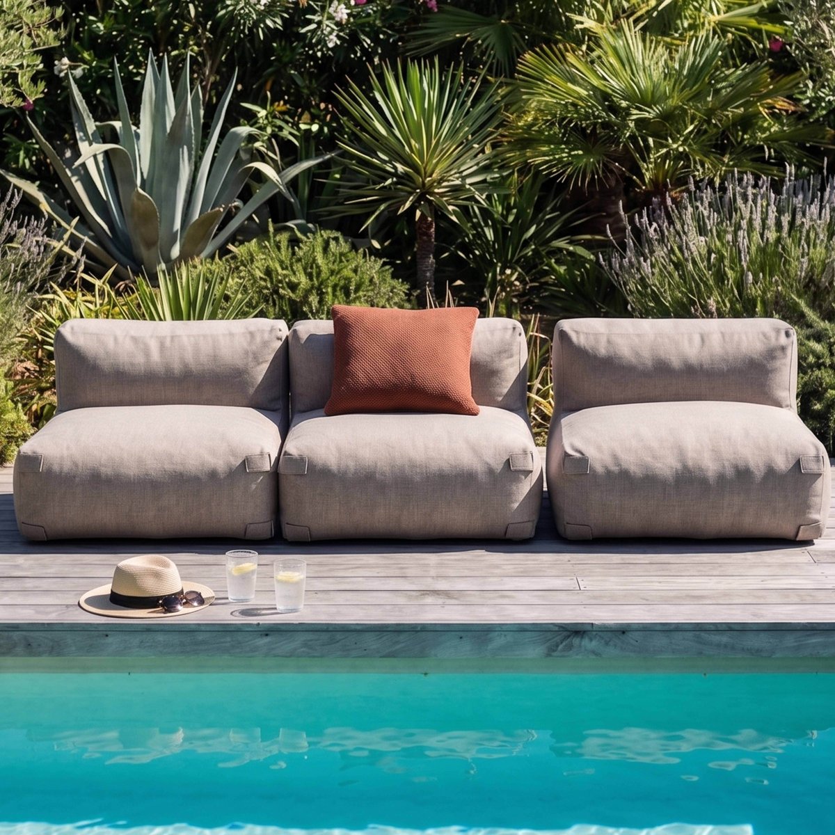 Salon de jardin modulable avec 3 chauffeuses, MIXI beige, OVIALA