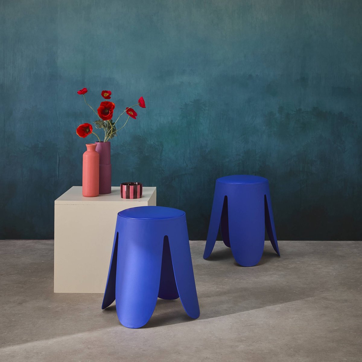 Tabouret empilable simili cuir (lot de 2) NIKI bleu, SWEEEK