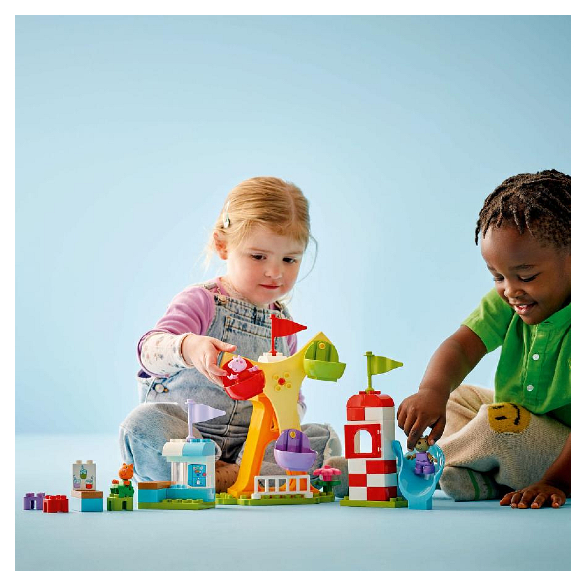 LEGO DUPLO - La fête foraine Peppa Pig - 10453 : Amusement et apprentissage multicolore, LEGO