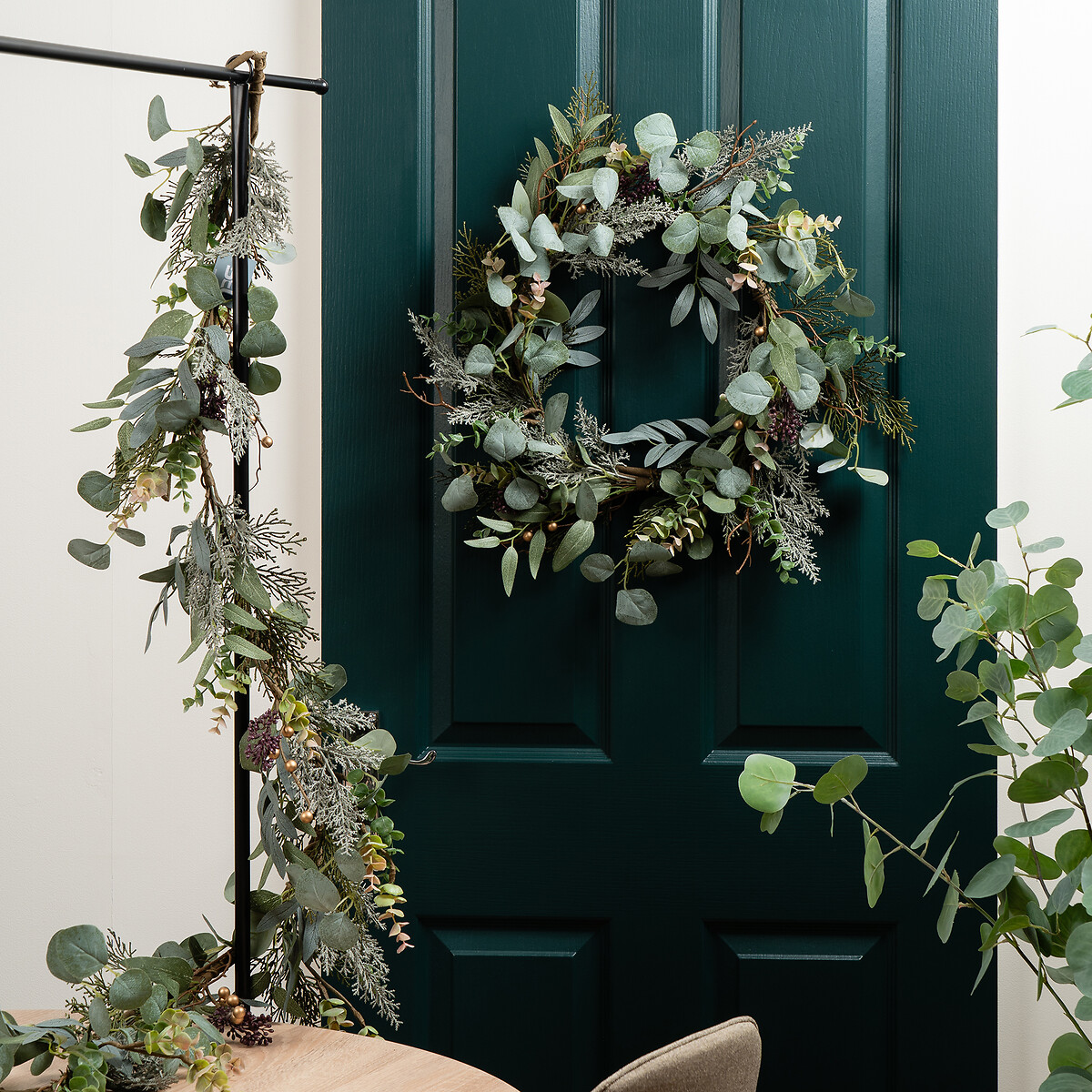 45cm Artificial Rustic Eucalyptus Wreath green, SO'HOME