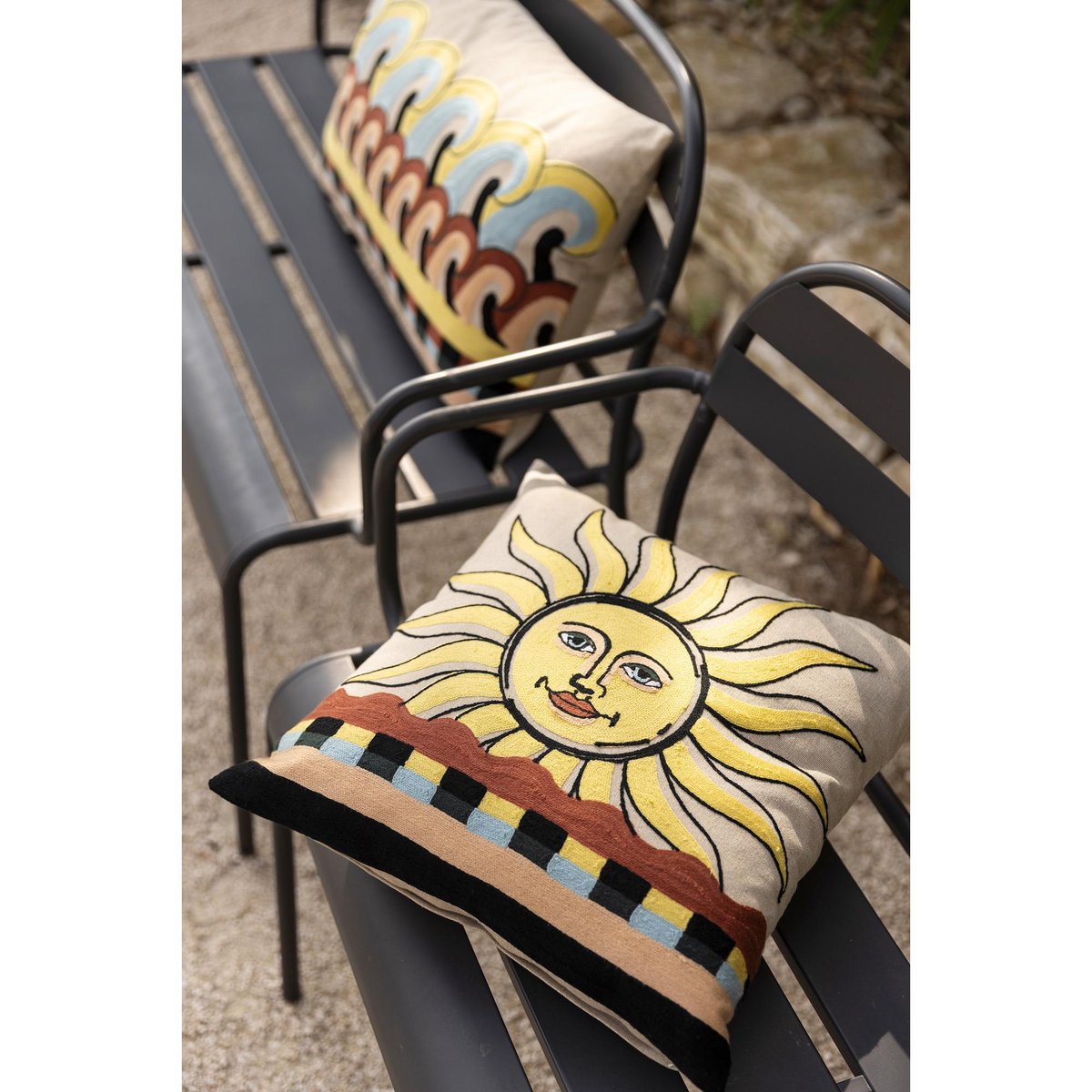 Coussin brodé Adria multico, VIVARAISE