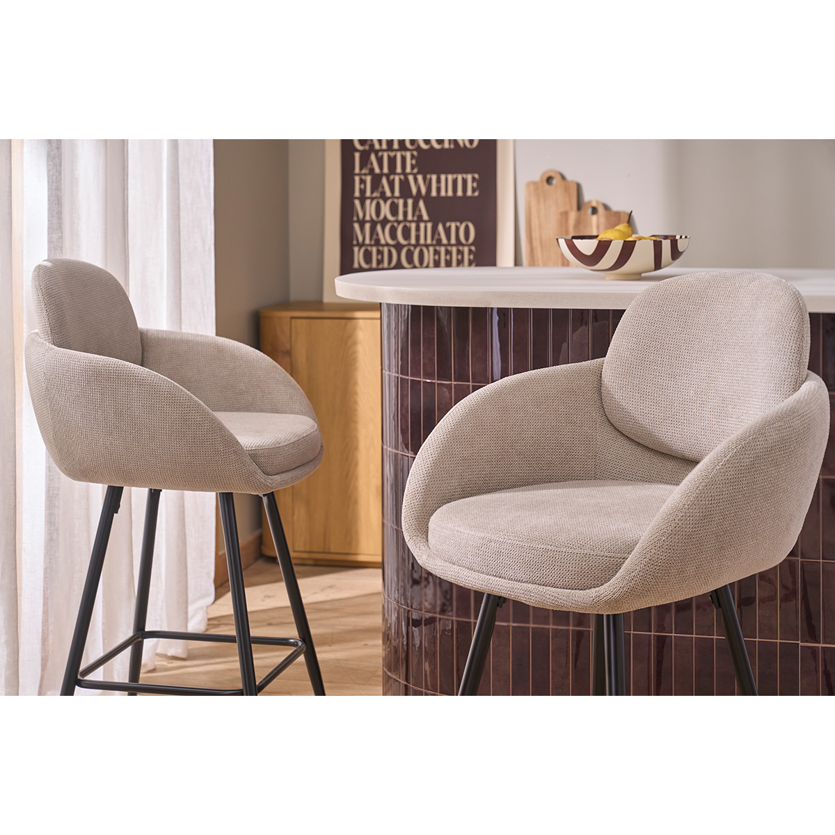 Tabourets de bar en tissu chenille beige et métal noir H68.5 cm (lot de 2) SLAKE beige, MILIBOO