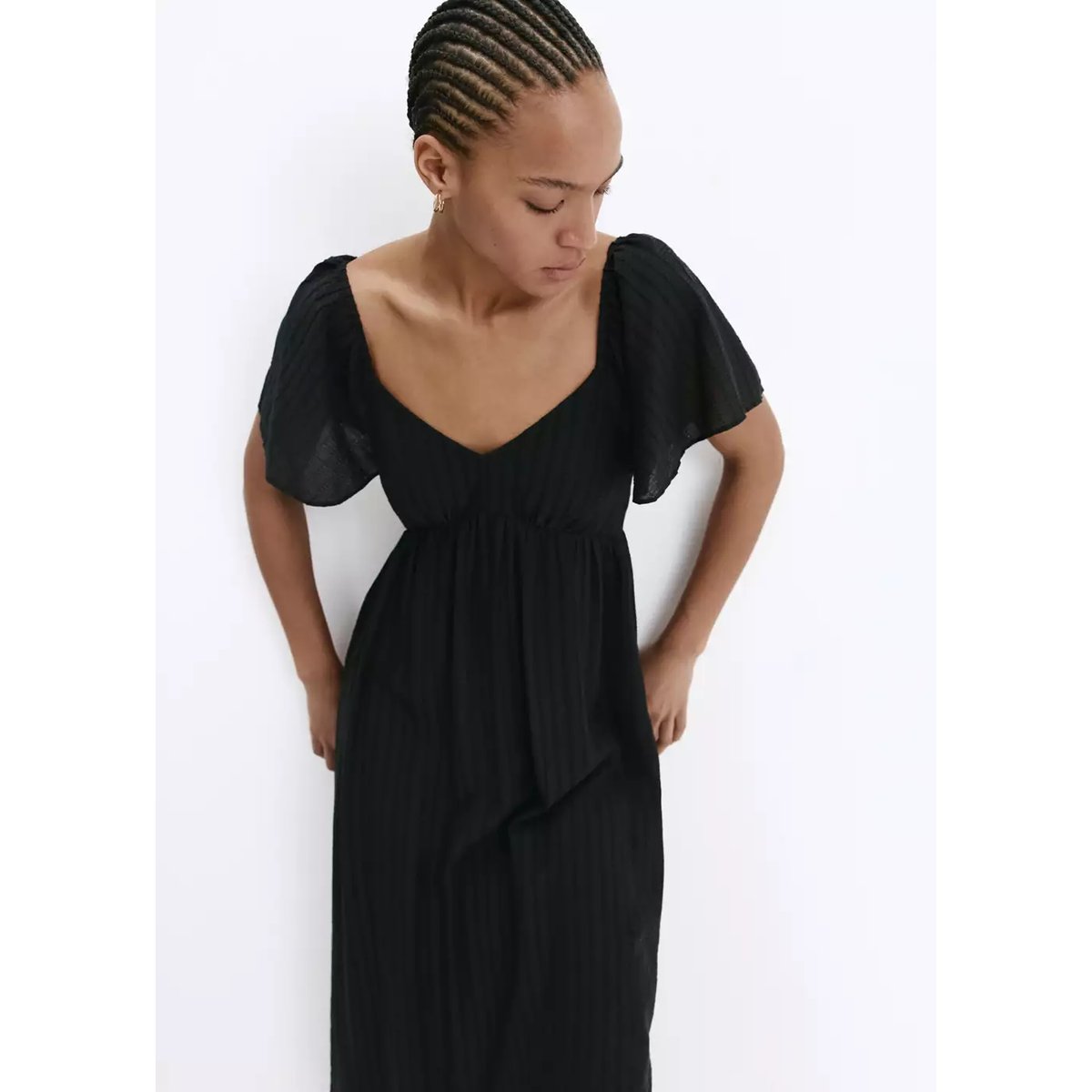 Robe texture avec détail froncé noir, MANGO