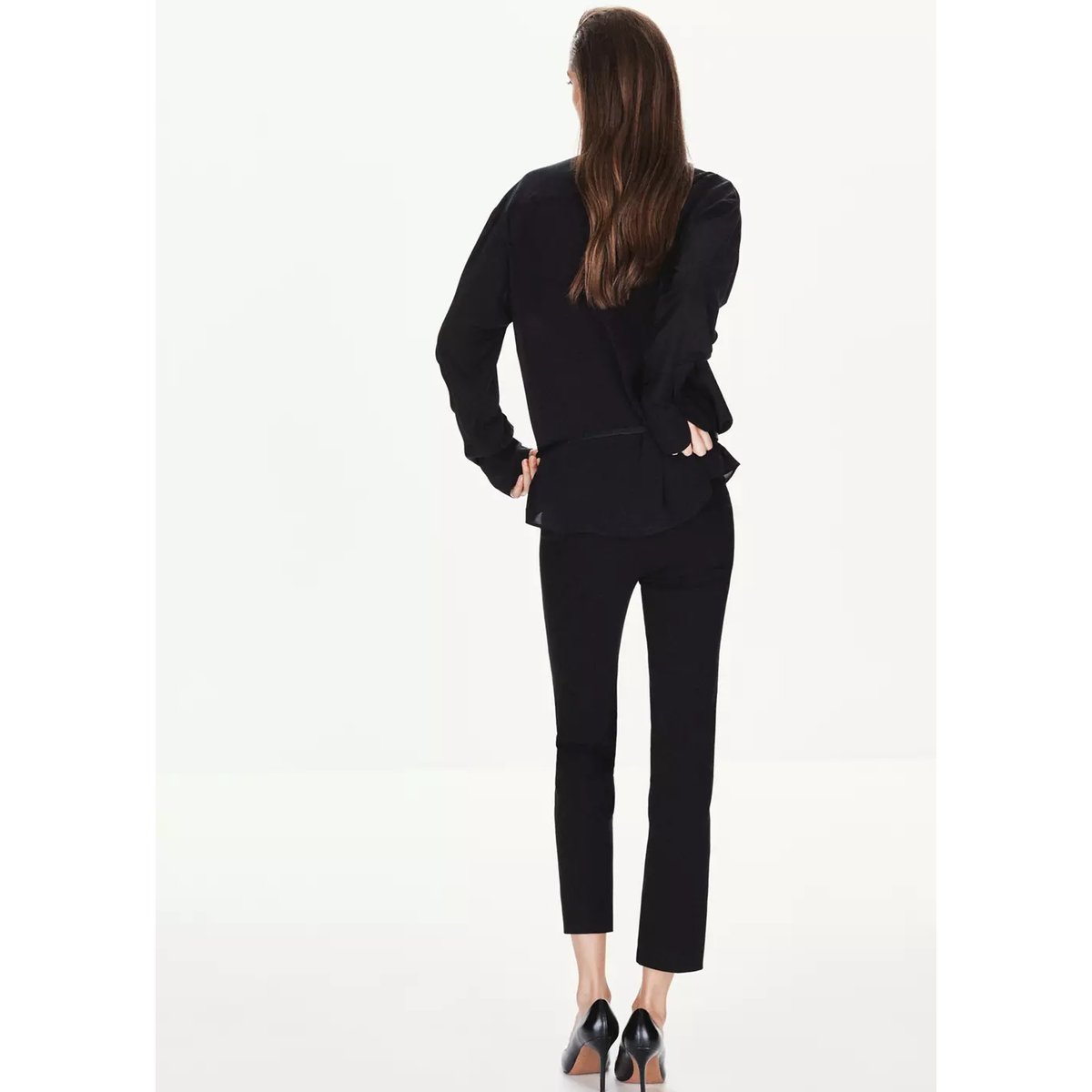 Blouse droite avec brandebourgs décoratifs noir, MANGO