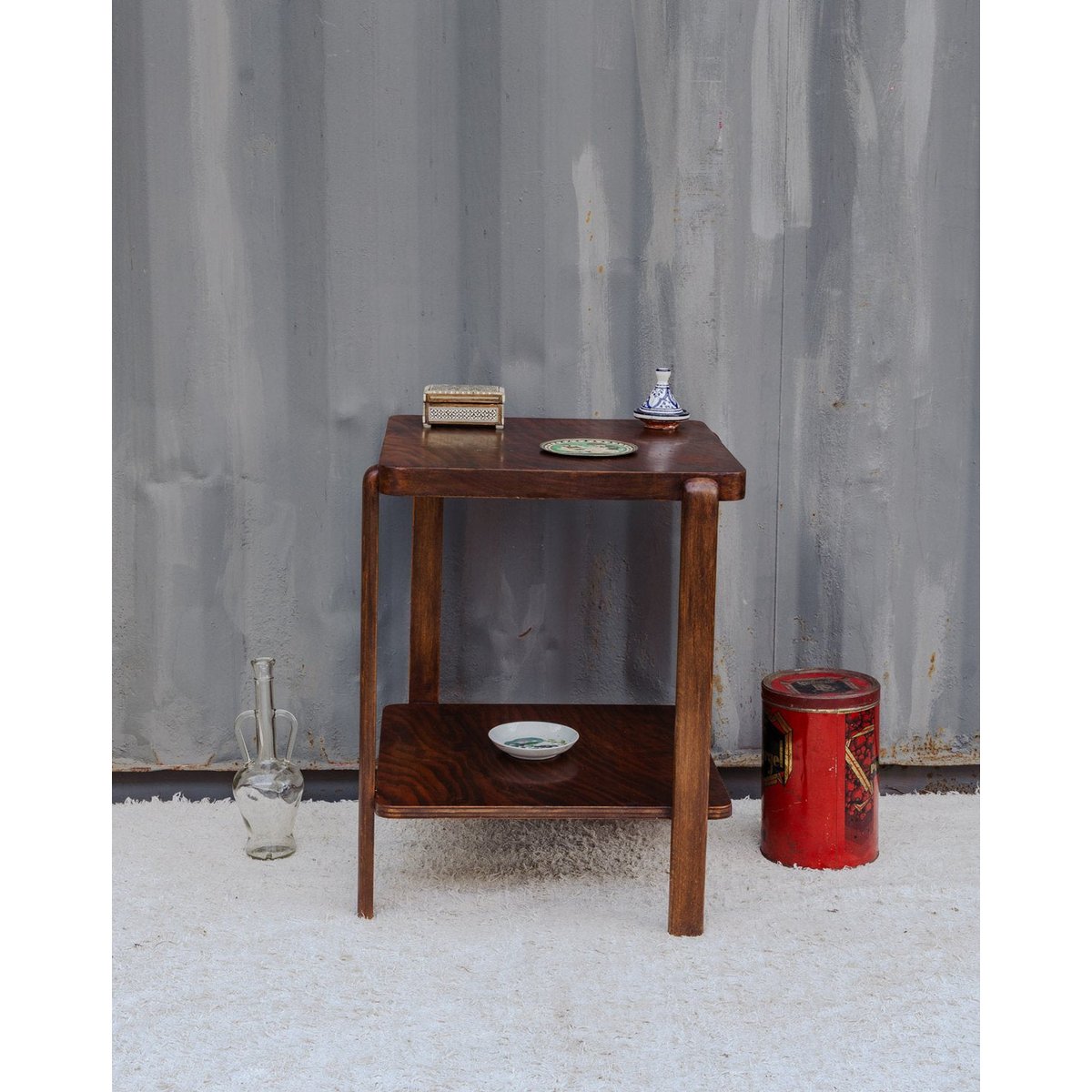 Table d'appoint en bois Francine N°1493 - Bon état bois foncé, DEBONGOUT