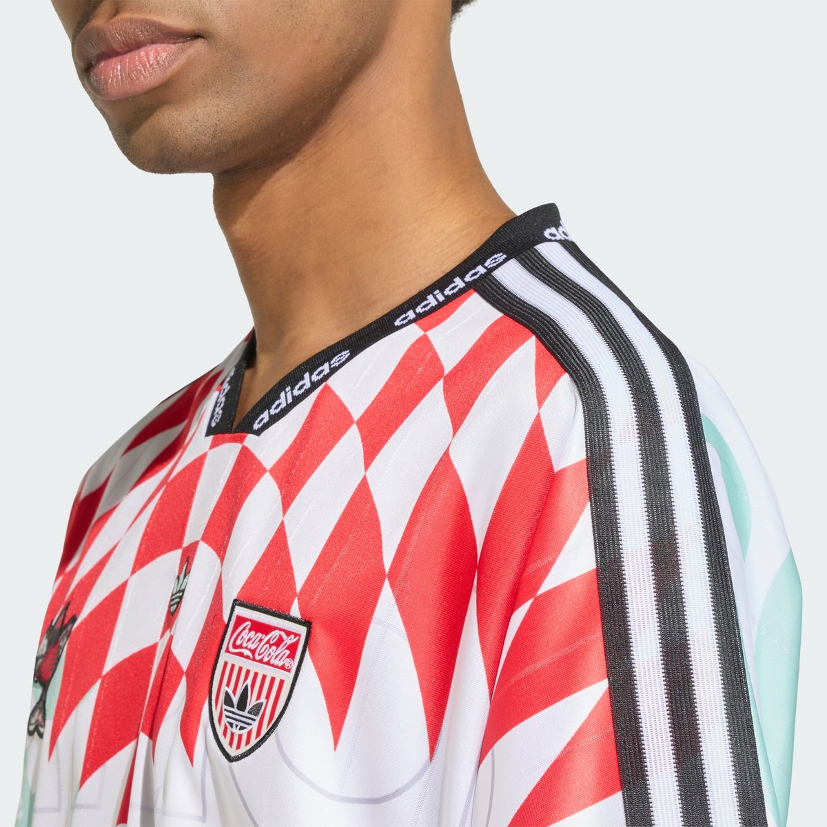 Maillot Mash-Up Sport Classique Adidas X Coca-Cola Maillot Mash-Up Sport Classique Adidas X Coca-Cola white / multicolor, adidas Originals