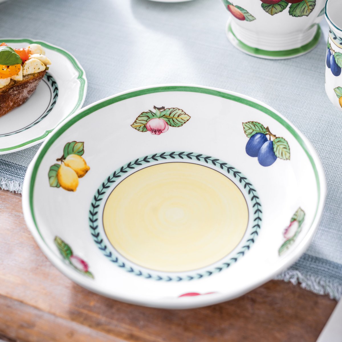 Coupe Plate FRENCH GARDEN multicolore, VILLEROY & BOCH