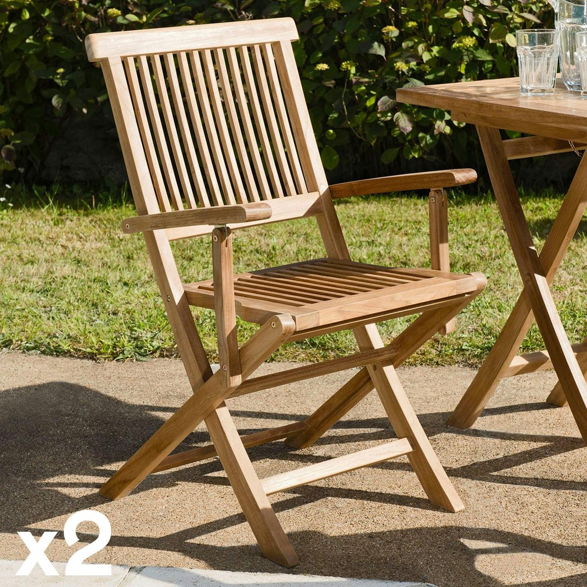 Lot de 2 fauteuils chaises à accoudoirs de jardin pliants en bois de teck brut massif SUMMER bois naturel, PIER IMPORT