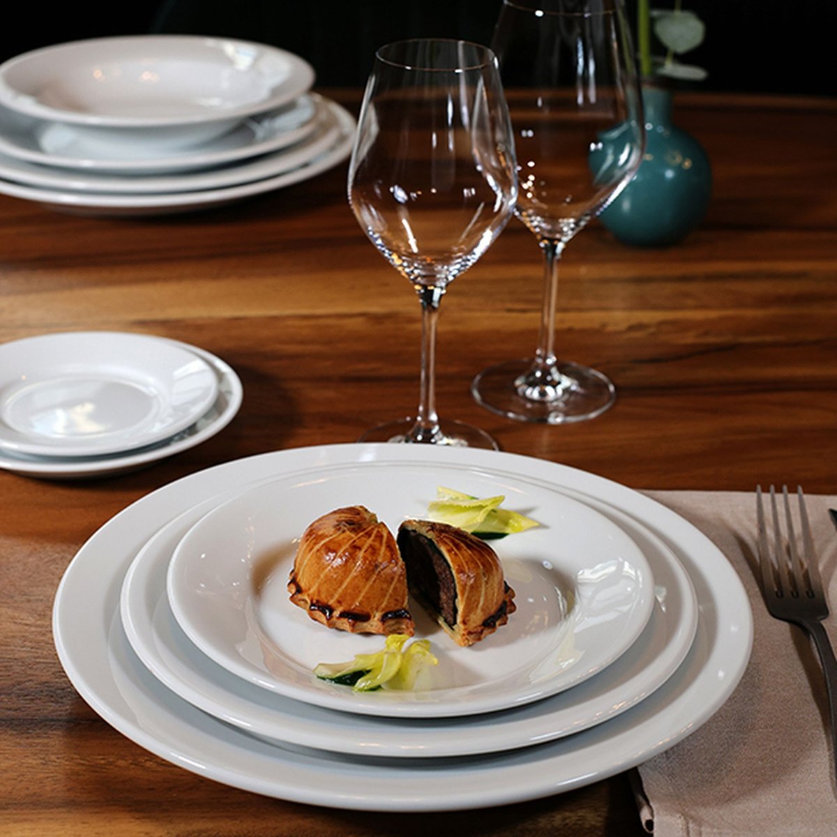 Lot de 6 assiettes plates 22,5cm en porcelaine, THERA blanc, OGO LIVING