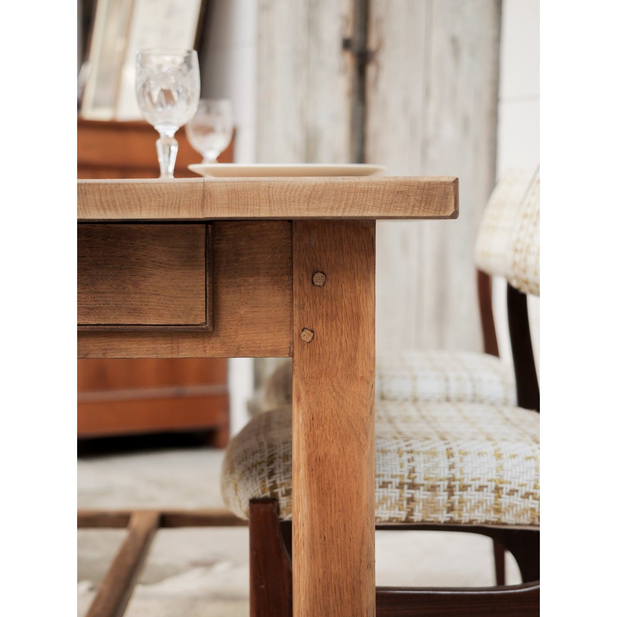 Table à manger rectangulaire en bois Romy N°1543 - Bon état bois clair, DEBONGOUT