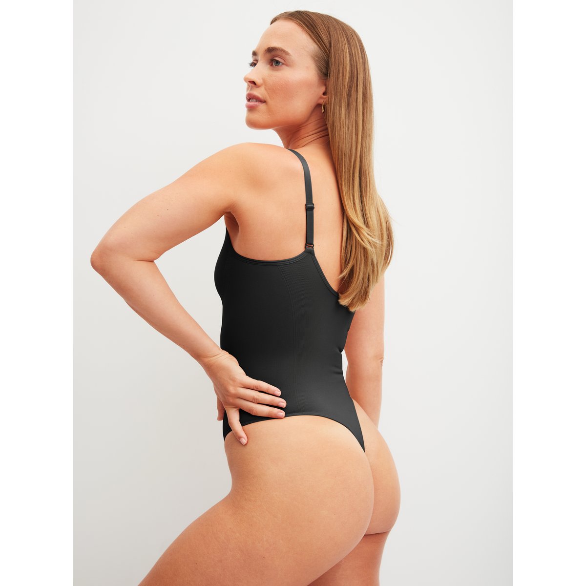 Body gainant sans manches Polyamide SEAMLESS SHAPE noir, CALIDA