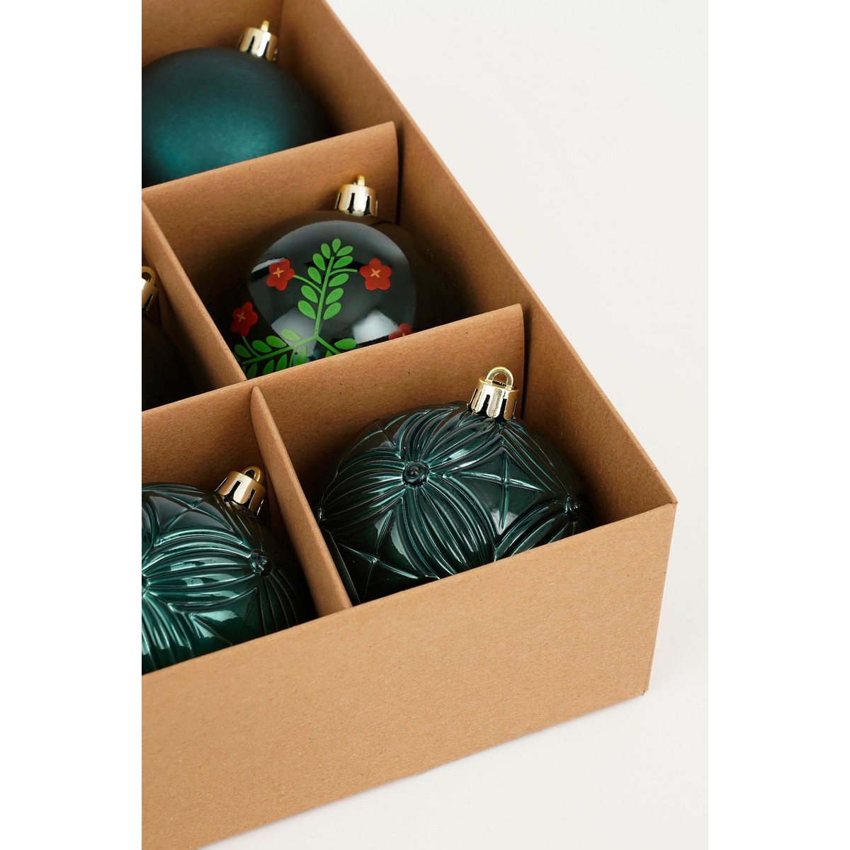 Lot de 9 boules de Noël incassables YAMI vert, MICA DECORATIONS
