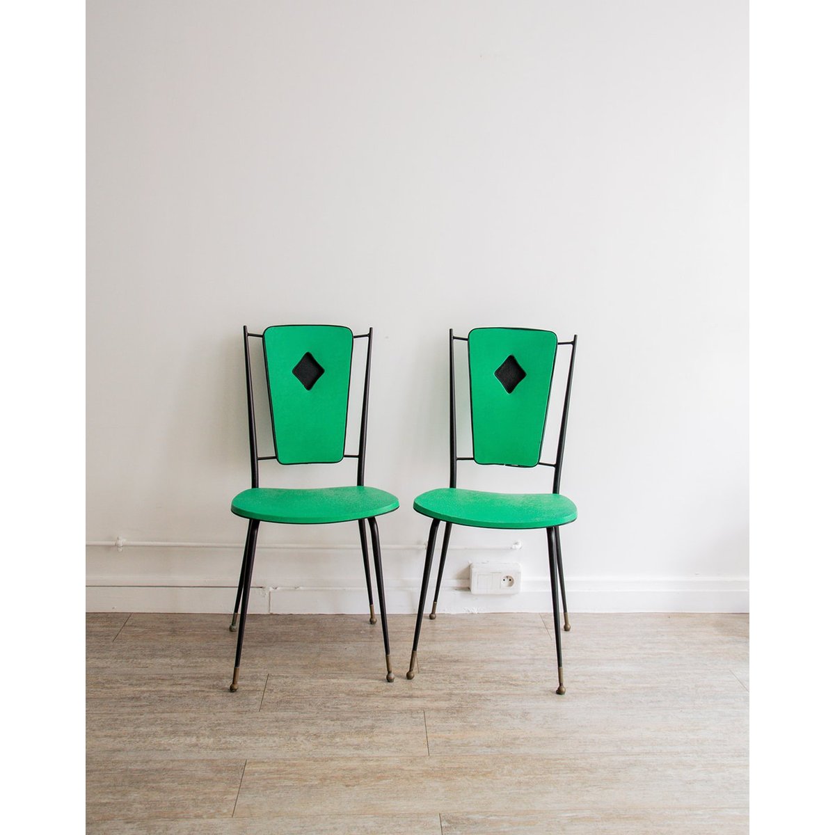 Lot de chaises vertes Diana N°284 - Bon état vert, DEBONGOUT
