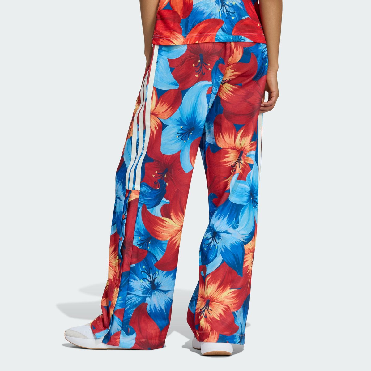 Pantalon large, imprimé, FARM RIO light blue / tactile red / cream white, ADIDAS SPORTSWEAR