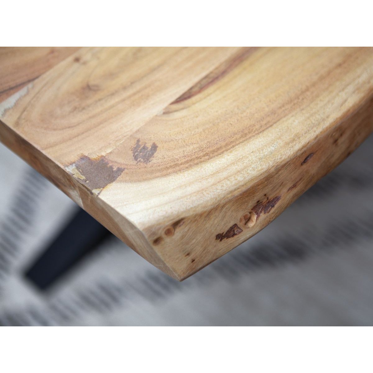 Table à manger bois massif, TWIST marron clair, BOBOCHIC
