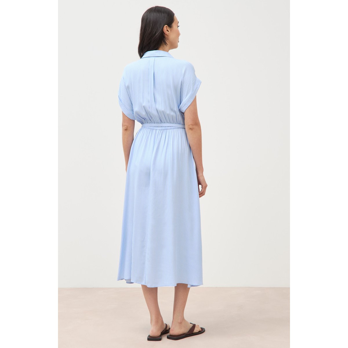 Robe longue évasée ceinturée bleu clair, BONOBO