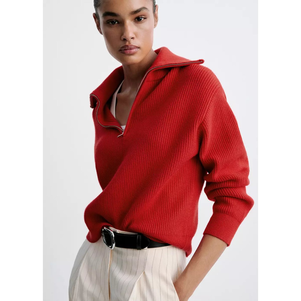 Pull col contrasté à zip rouge, MANGO